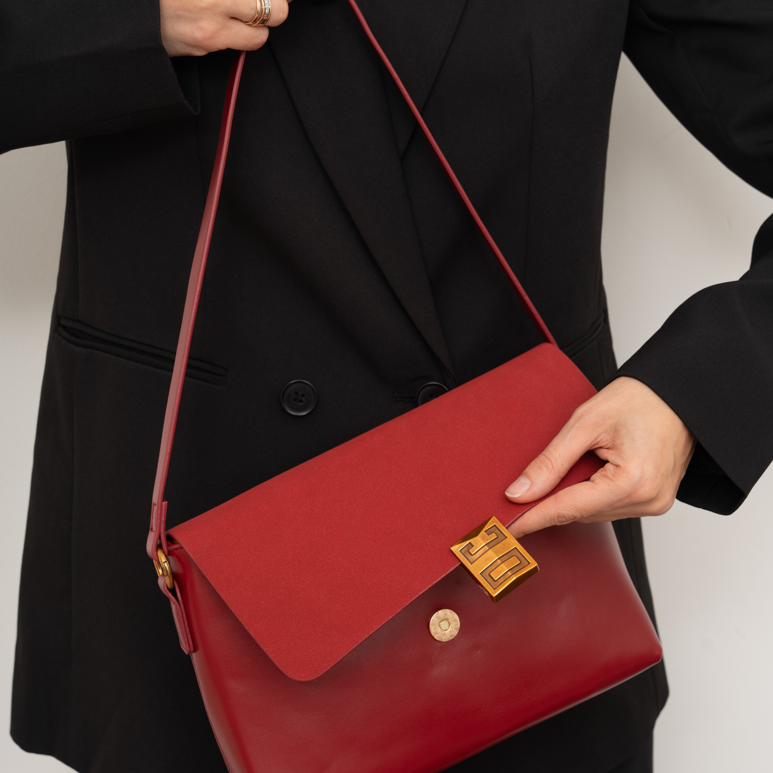 Сумки. Индивидуальные, предметные и сборные съемки в Санкт-Петербурге Okhman.studio