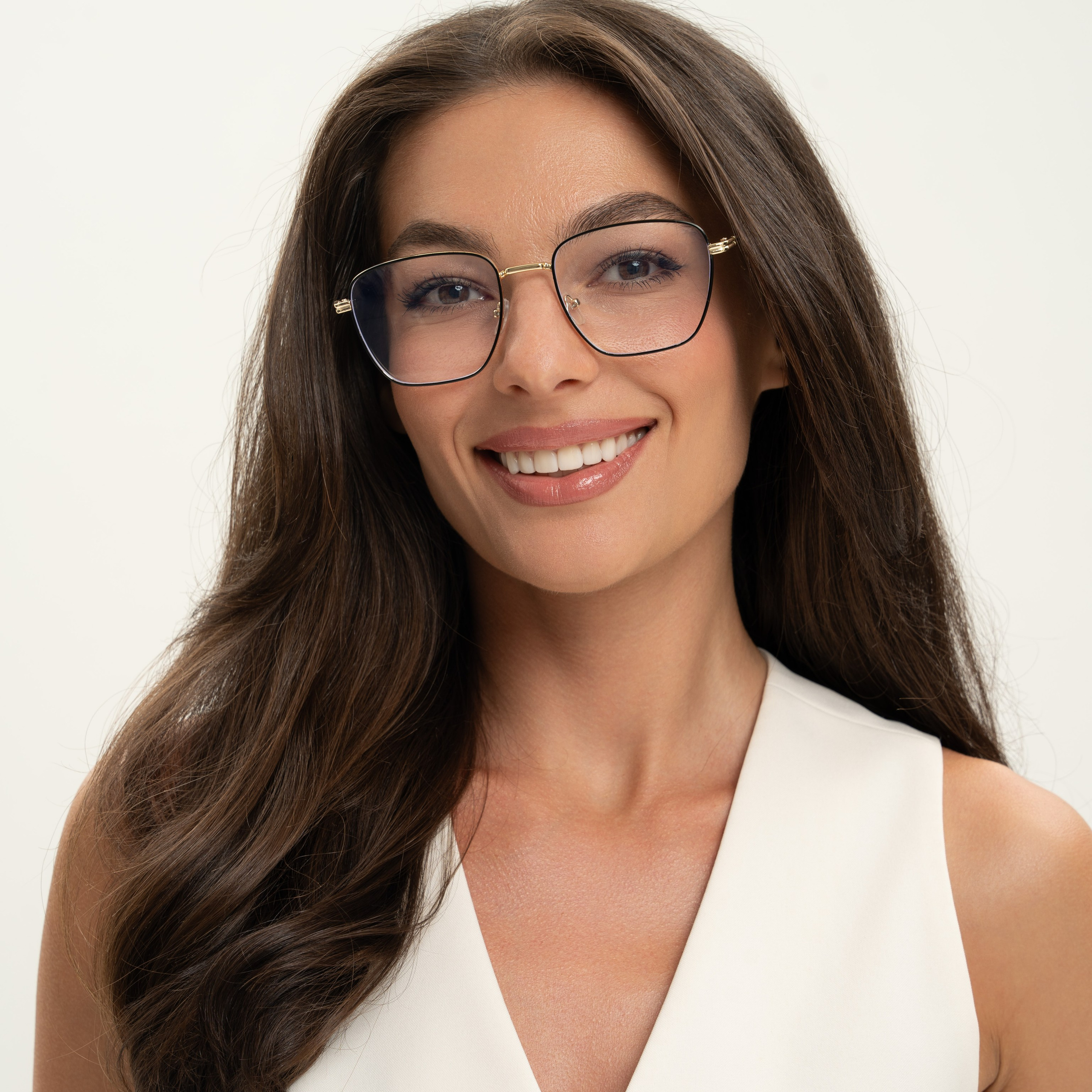 Украшения и аксессуары. Индивидуальные, предметные и сборные съемки в Санкт-Петербурге Okhman.studio