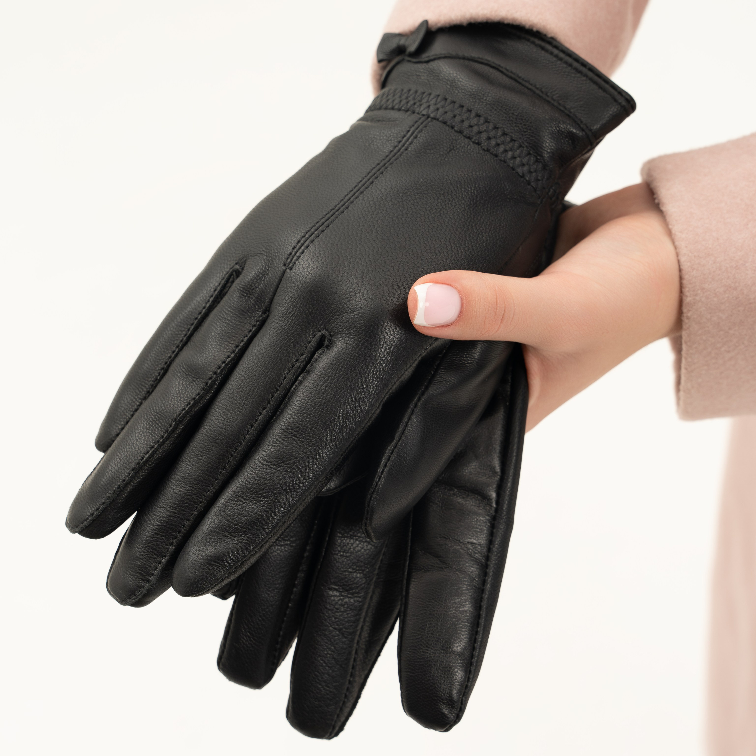 Украшения и аксессуары. Индивидуальные, предметные и сборные съемки в Санкт-Петербурге Okhman.studio