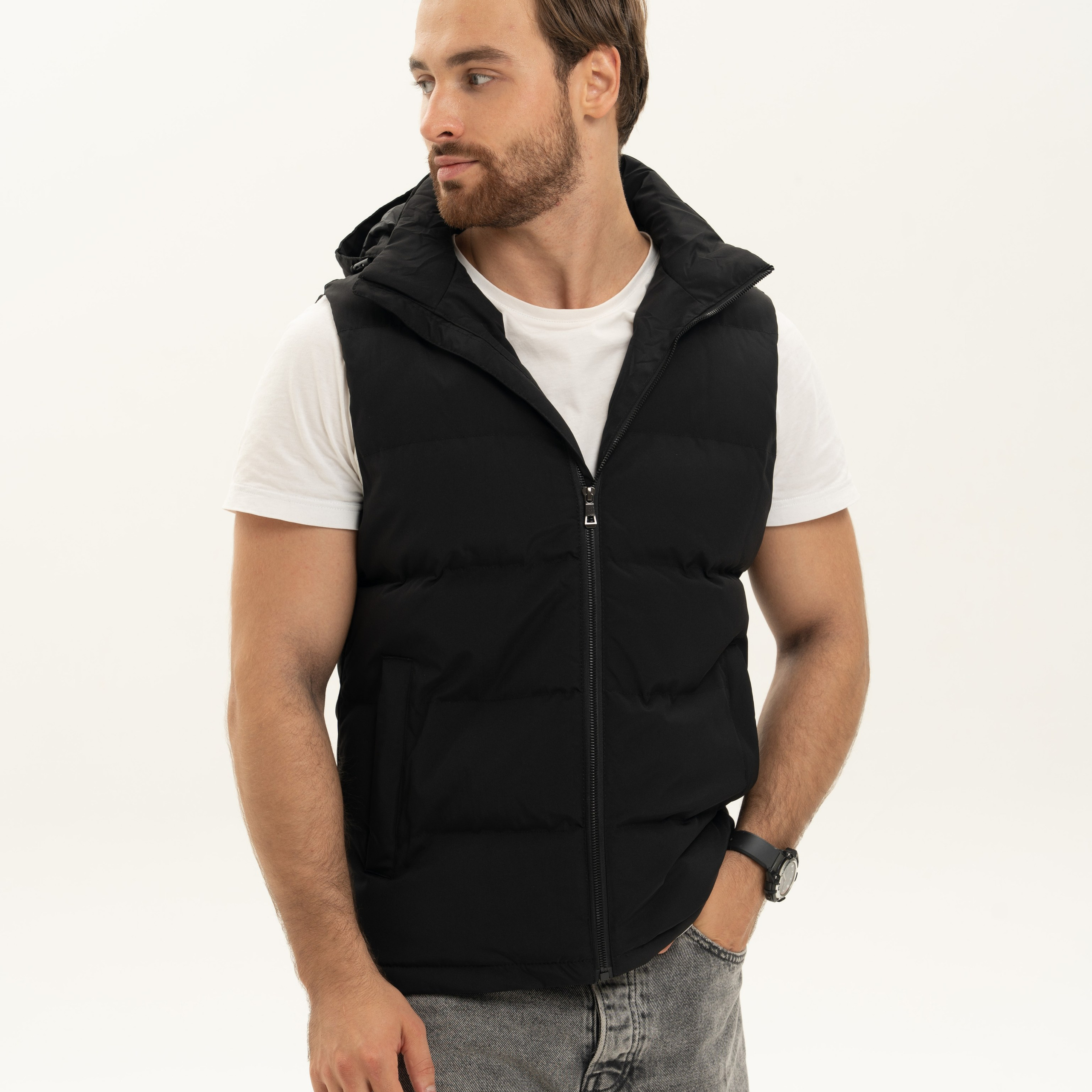 Одежда. Индивидуальные, предметные и сборные съемки в Санкт-Петербурге Okhman.studio