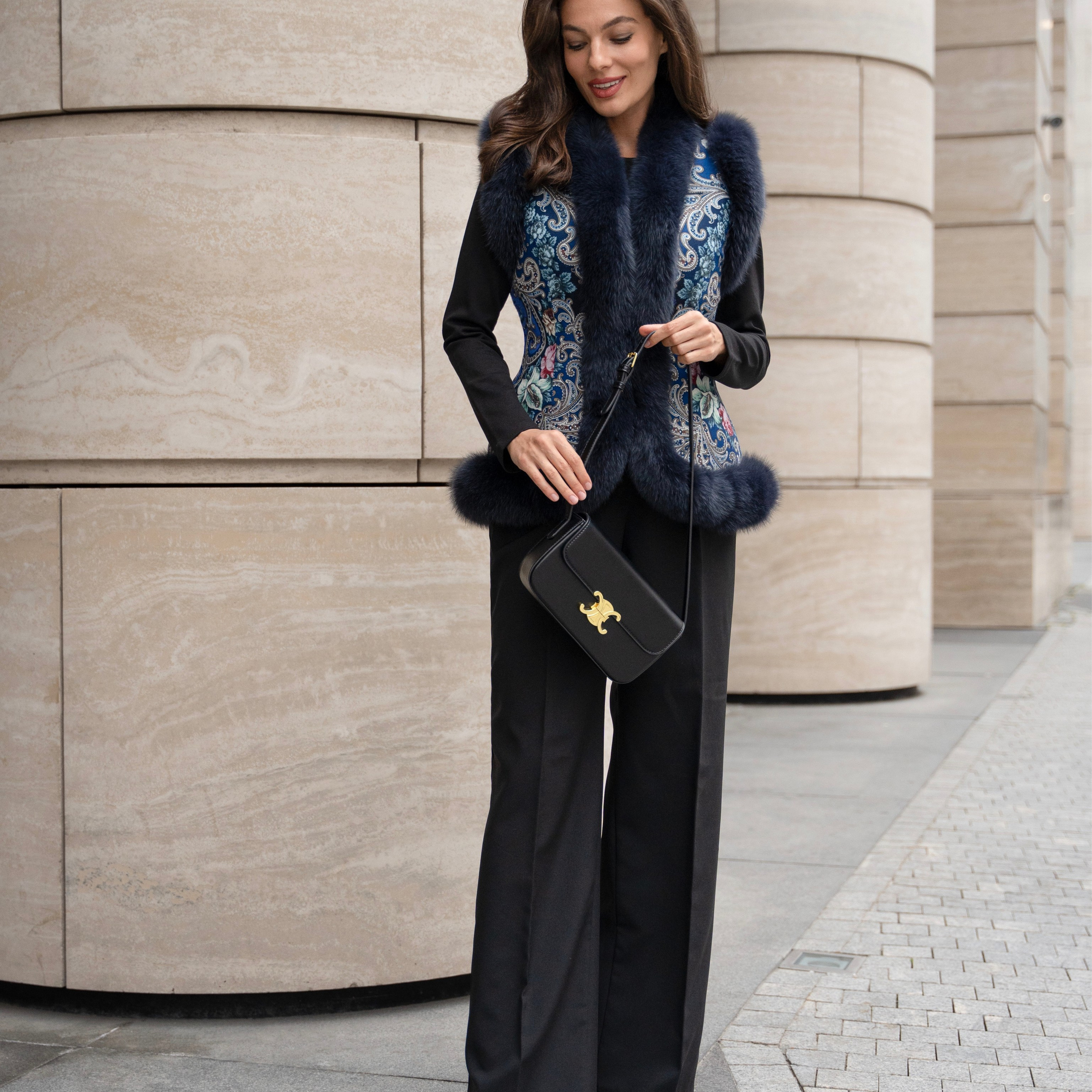 Съемка на улице. Индивидуальные, предметные и сборные съемки в Санкт-Петербурге Okhman.studio