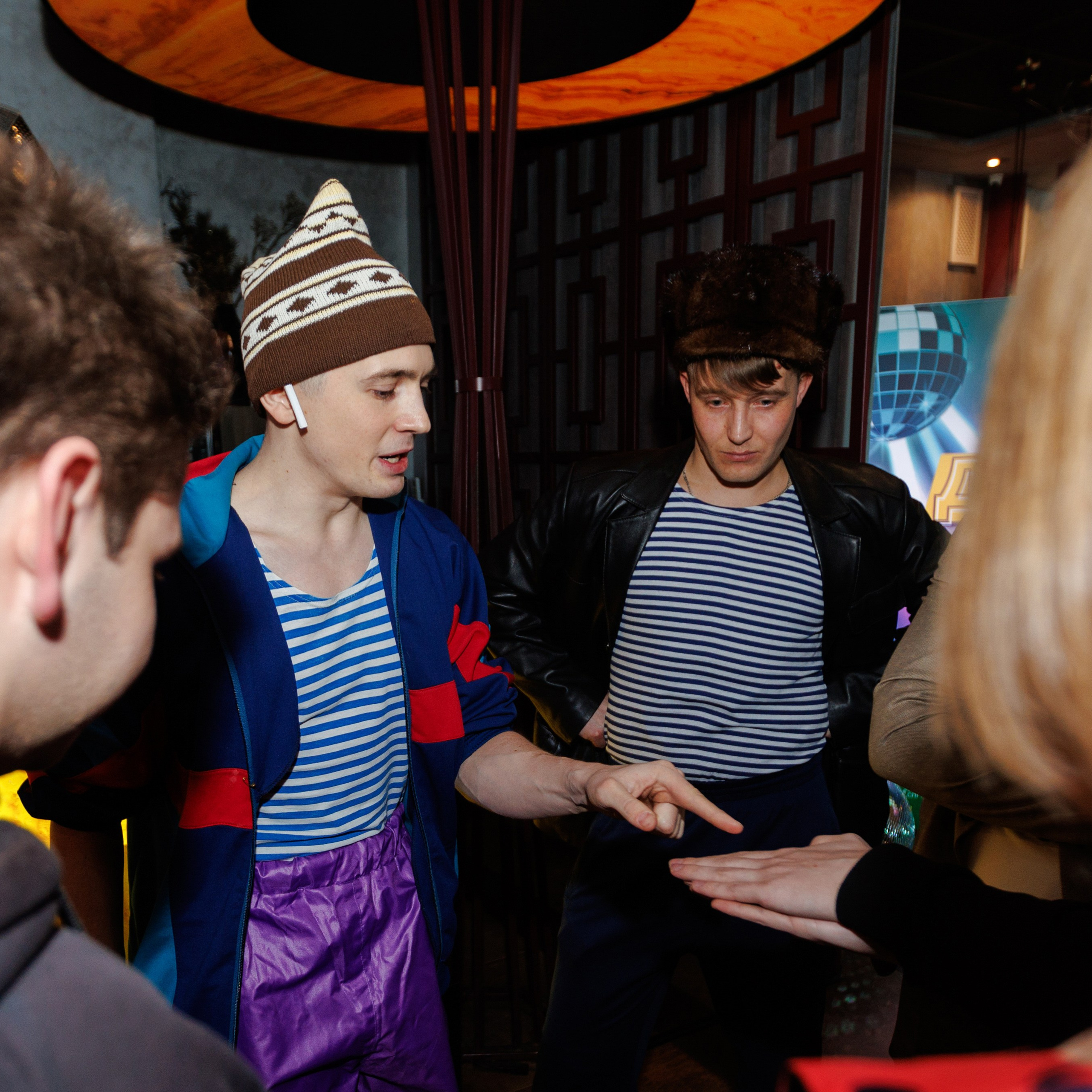 Новогодняя вечеринка в стиле 90-х для компании СПГ. Event-агентство «Апельсин» Ижевск