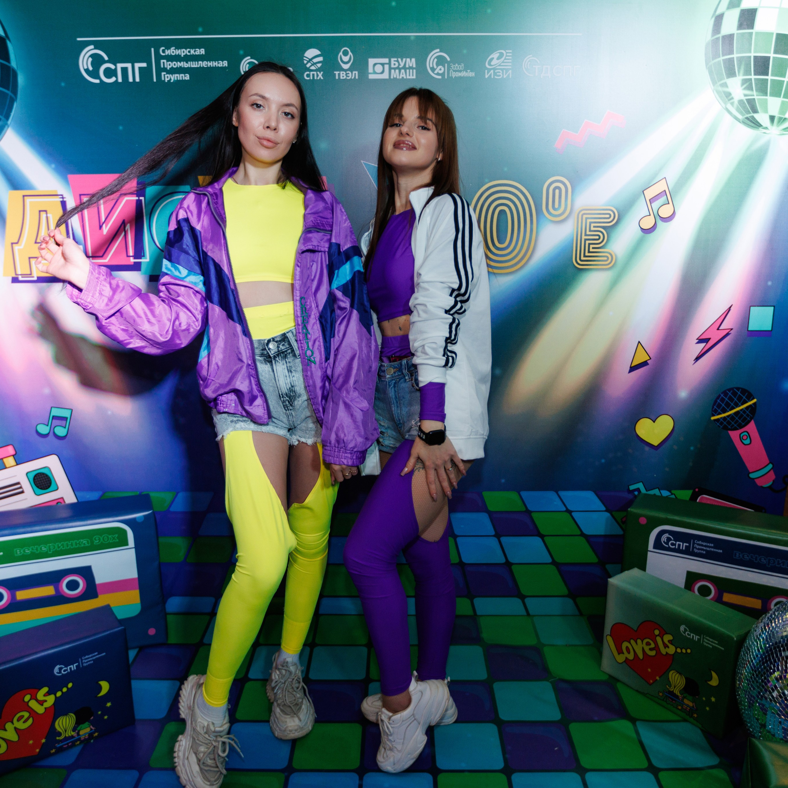 Новогодняя вечеринка в стиле 90-х для компании СПГ. Event-агентство «Апельсин» Ижевск