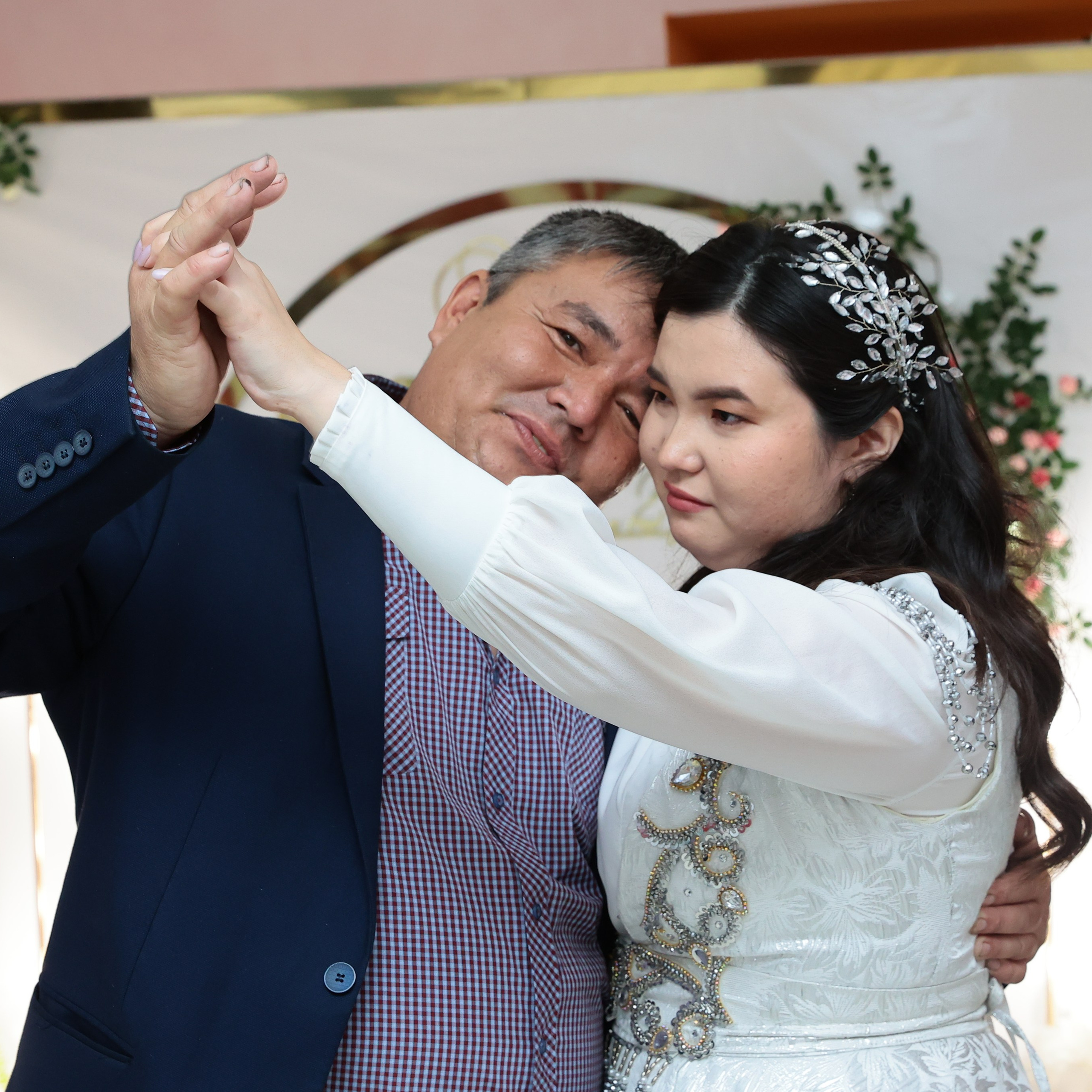 Умсум. Кыз узату