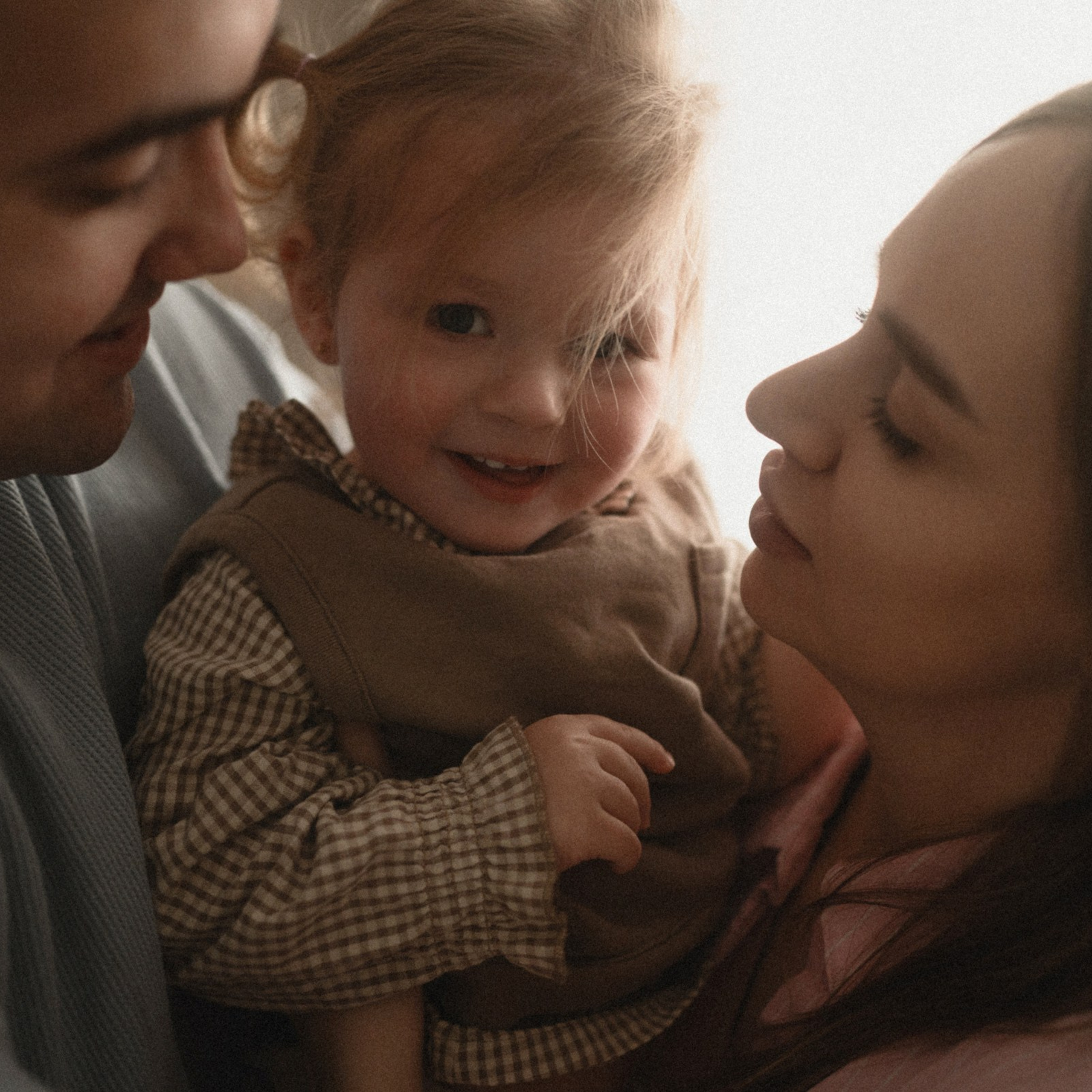 Сергей, Регина и Олива