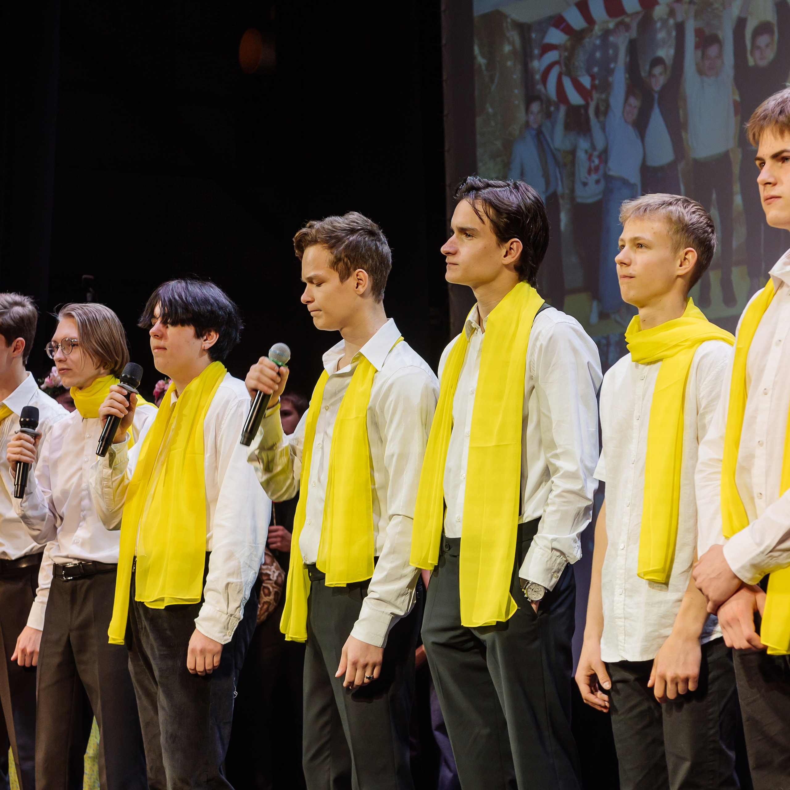 Фоторепортаж с выпускного в частной школе «Крылья» Нижний Новгород