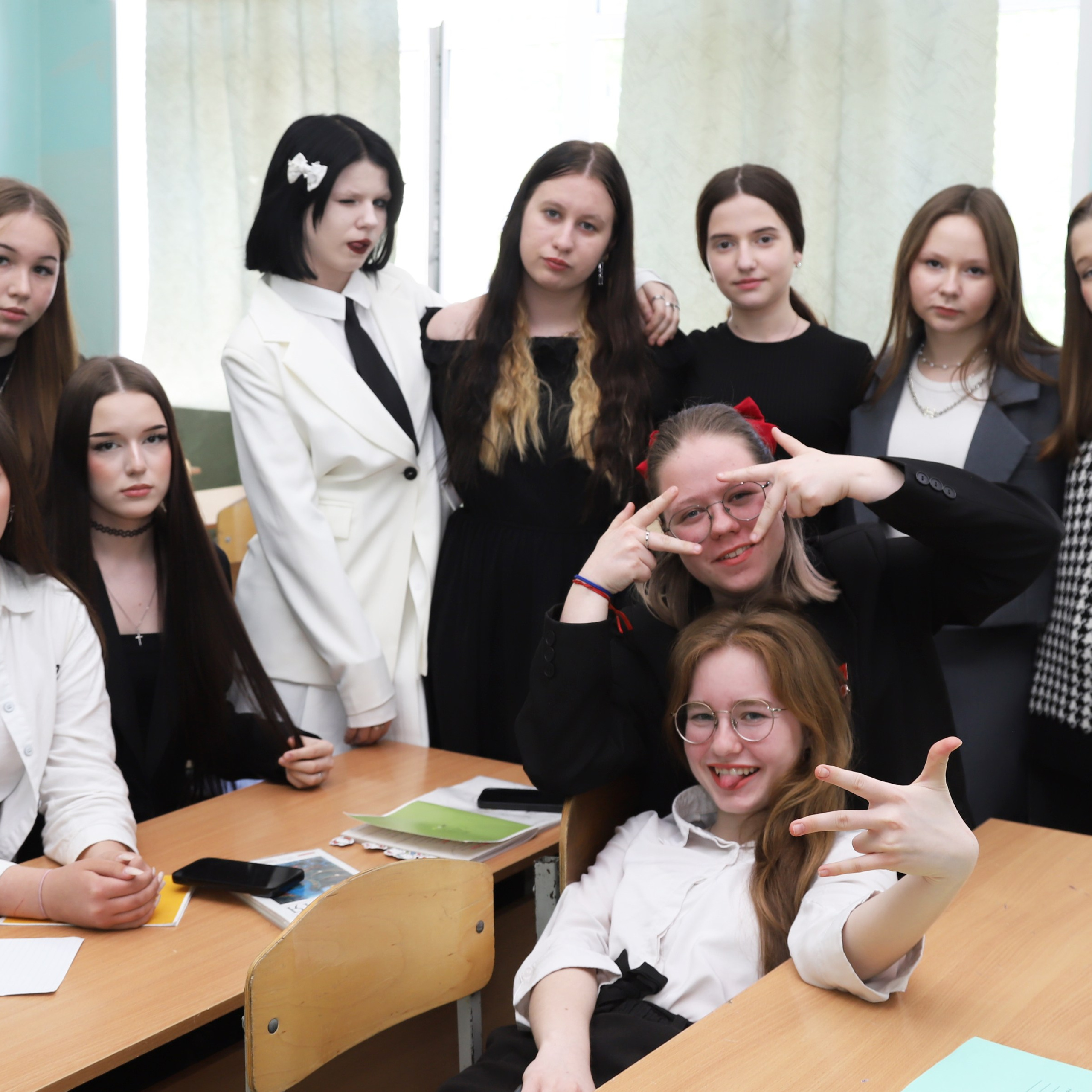 Старшие классы. Выпускные фотоальбомы для детских садов и школ от Елены Пушкаревой.г.Воткинск
