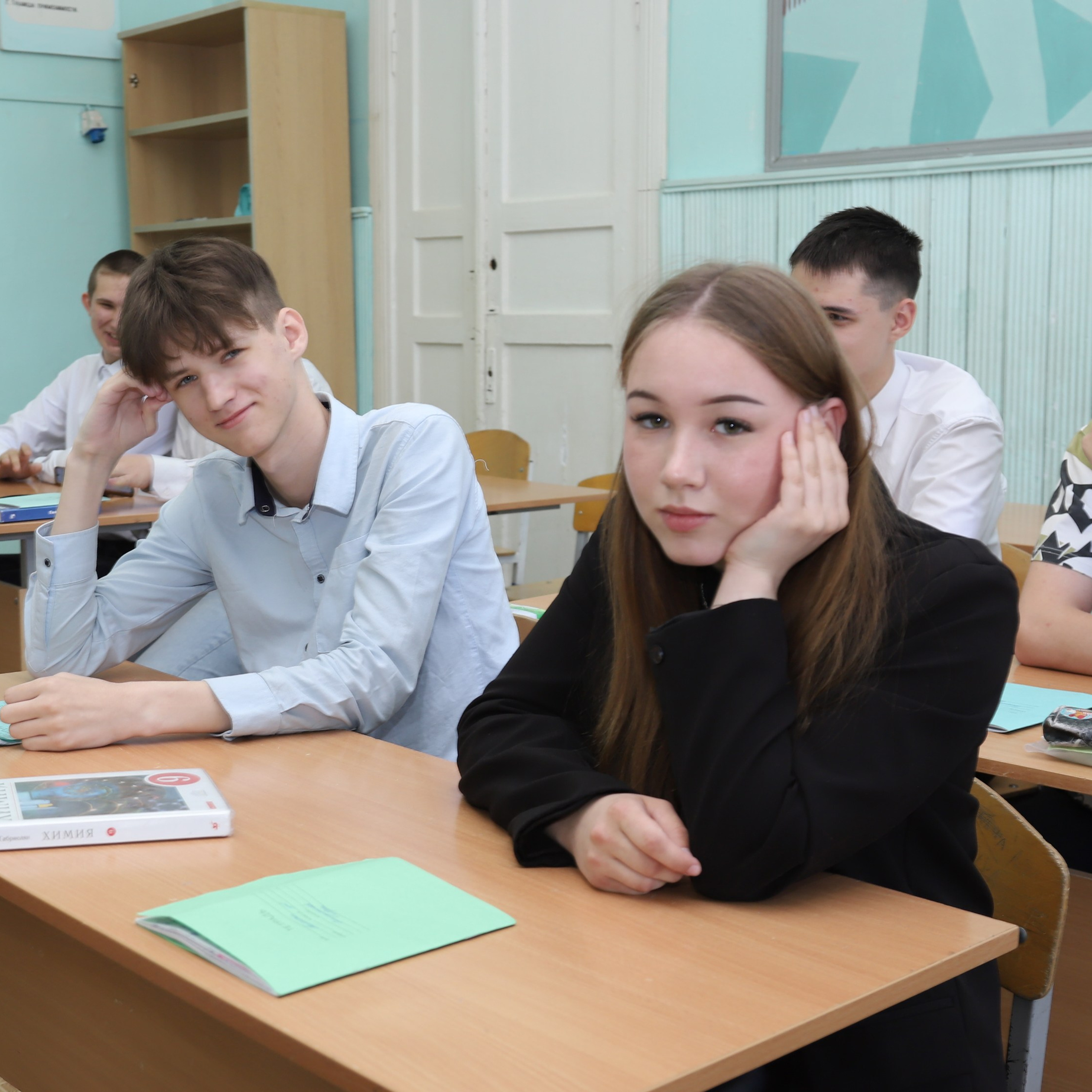 Старшие классы. Выпускные фотоальбомы для детских садов и школ от Елены Пушкаревой.г.Воткинск