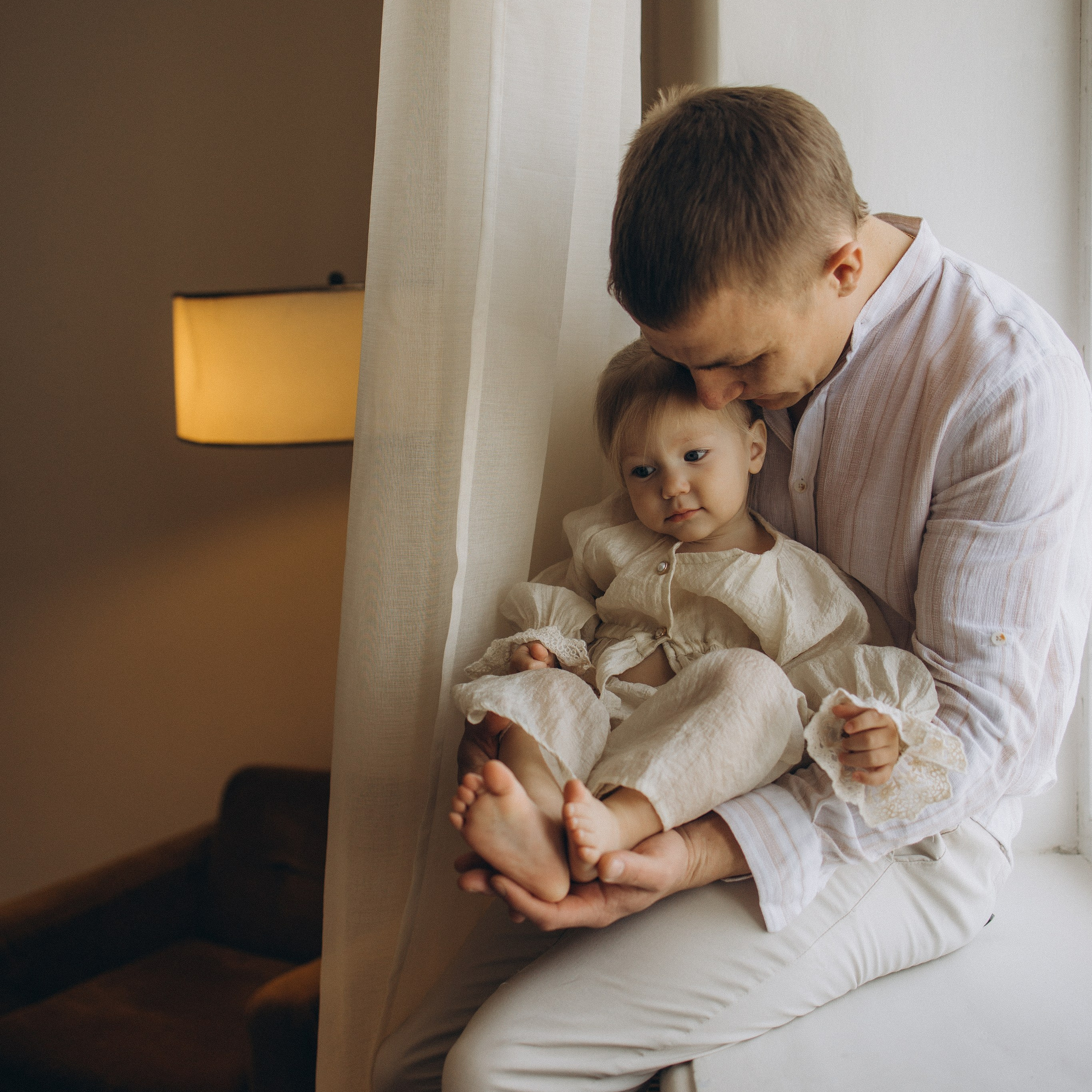 в объятиях папы