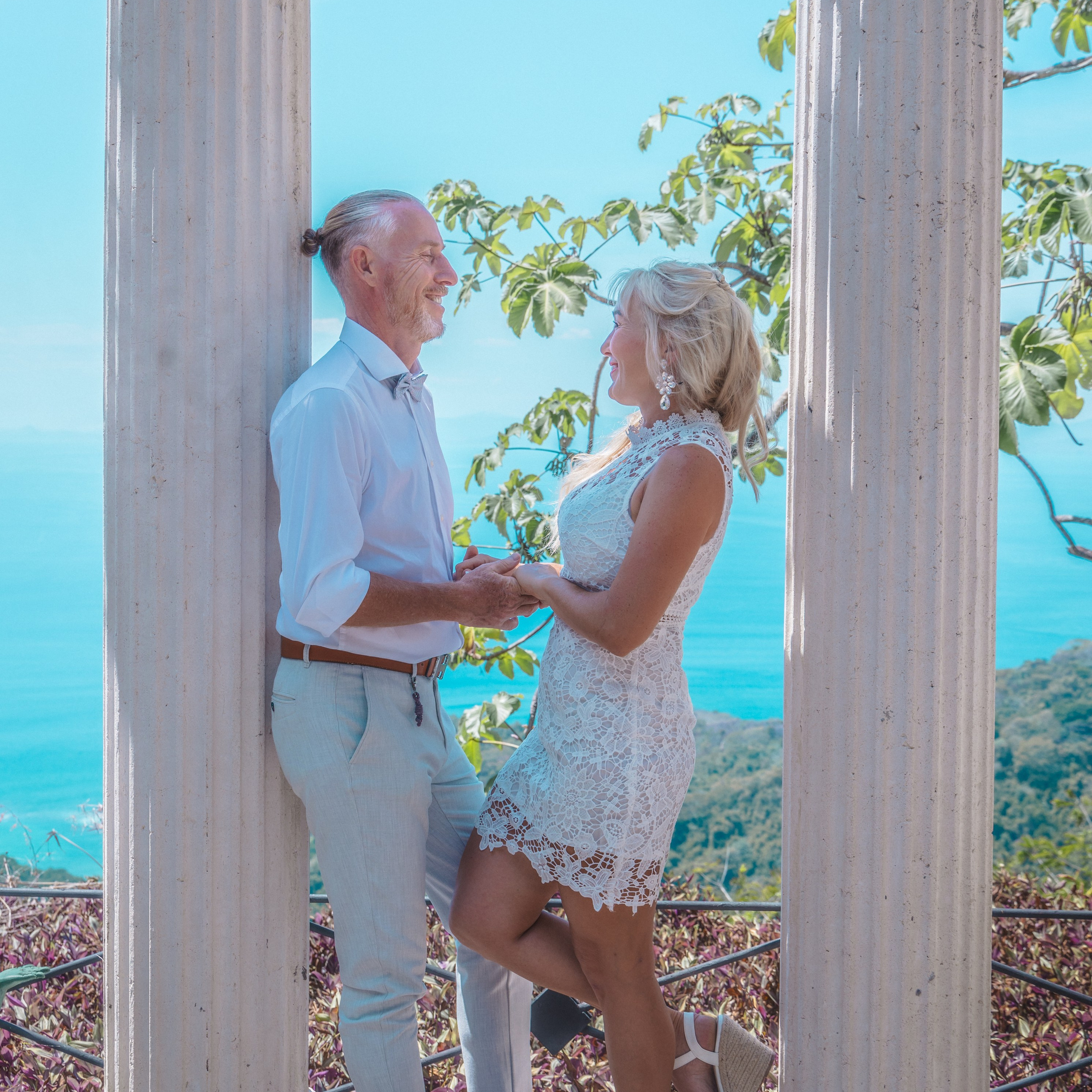 Wedding day. Family, portrait, content photo in Costa Rica Evgeniya Besprozvannykh