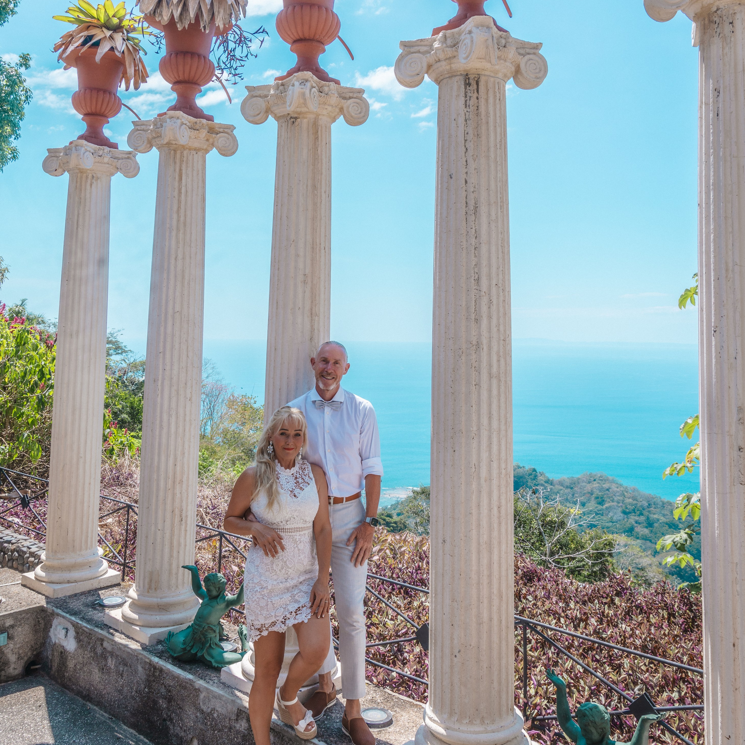 Wedding day. Family, portrait, content photo in Costa Rica Evgeniya Besprozvannykh