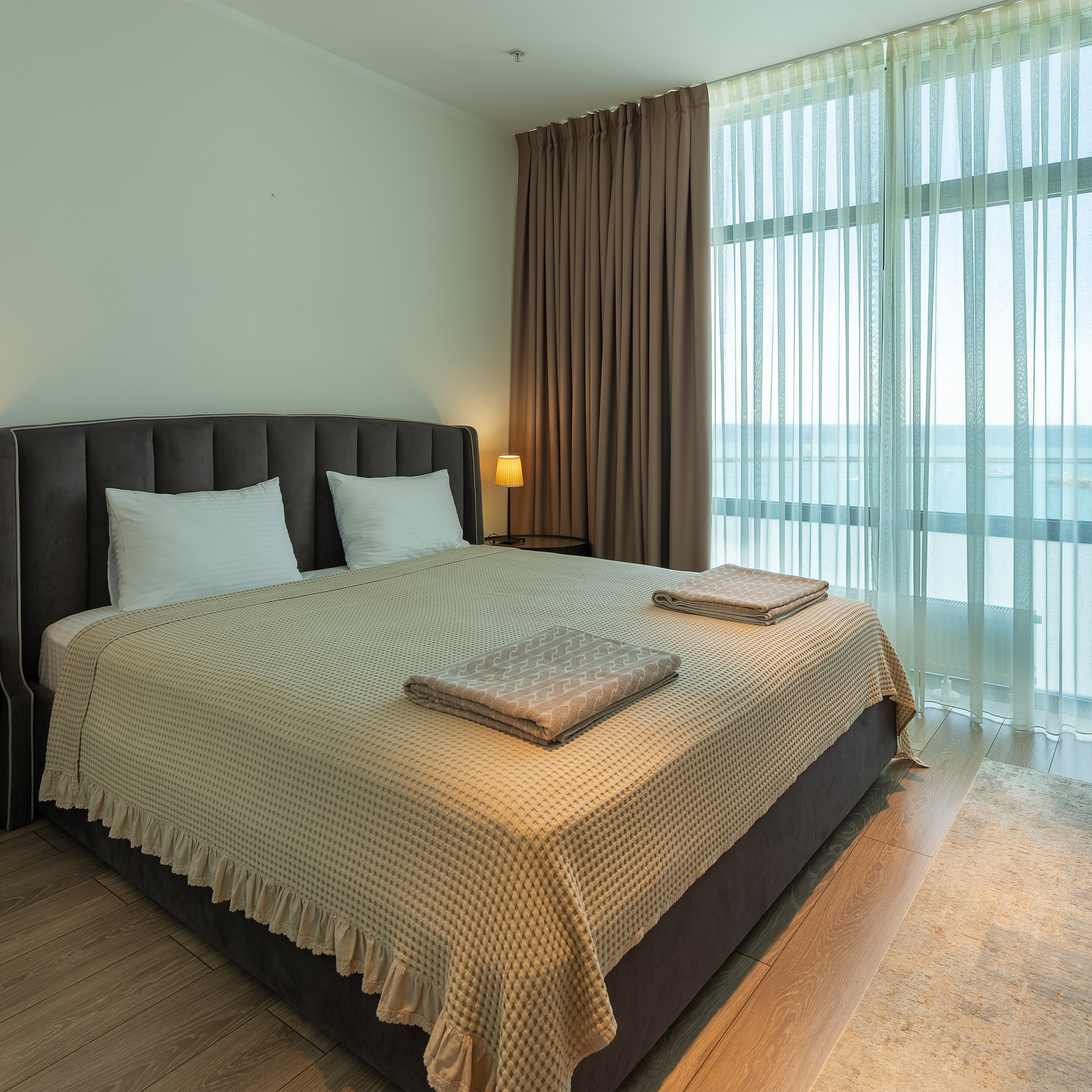 Фотосъемка недвижимости в Сочи — профессиональные фото, которые продают. Профессиональная фотосъемка в Сочи: репортаж, предметная, ювелирная фотосъемка, недвижимость, фуд-фотография. Фотограф Александр Афанасьев