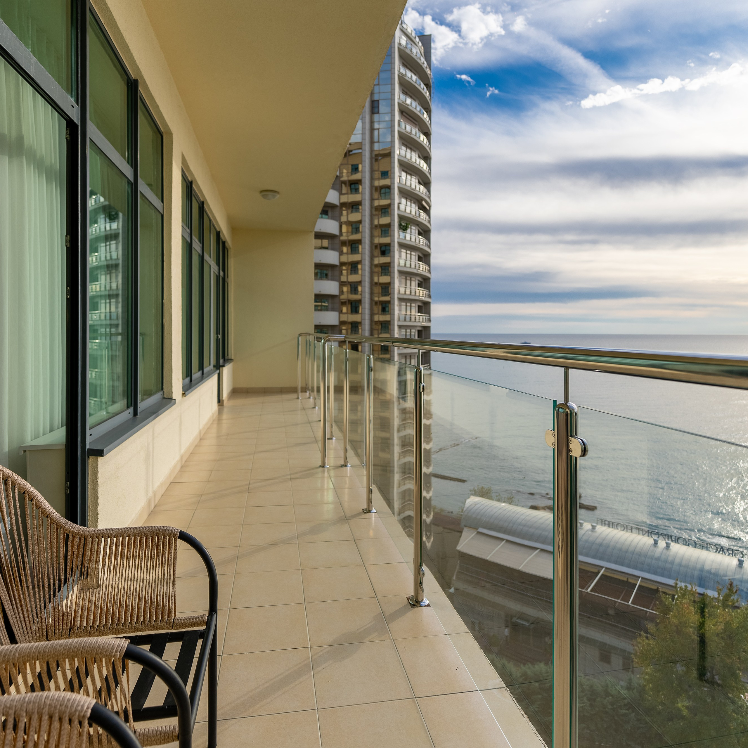 Фотосъемка недвижимости в Сочи — профессиональные фото, которые продают. Профессиональная фотосъемка в Сочи: репортаж, предметная, ювелирная фотосъемка, недвижимость, фуд-фотография. Фотограф Александр Афанасьев