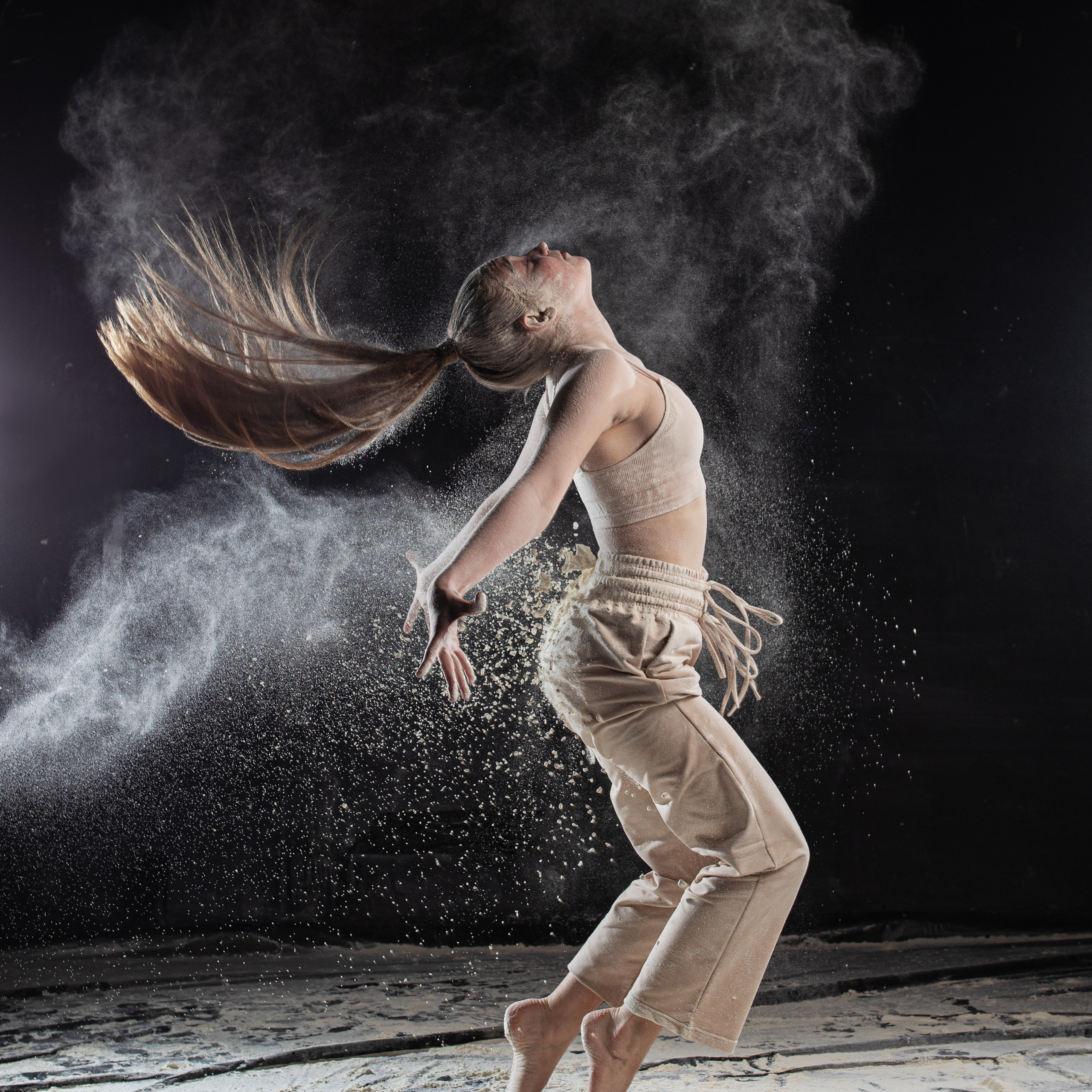 Мука. Настя и Катя