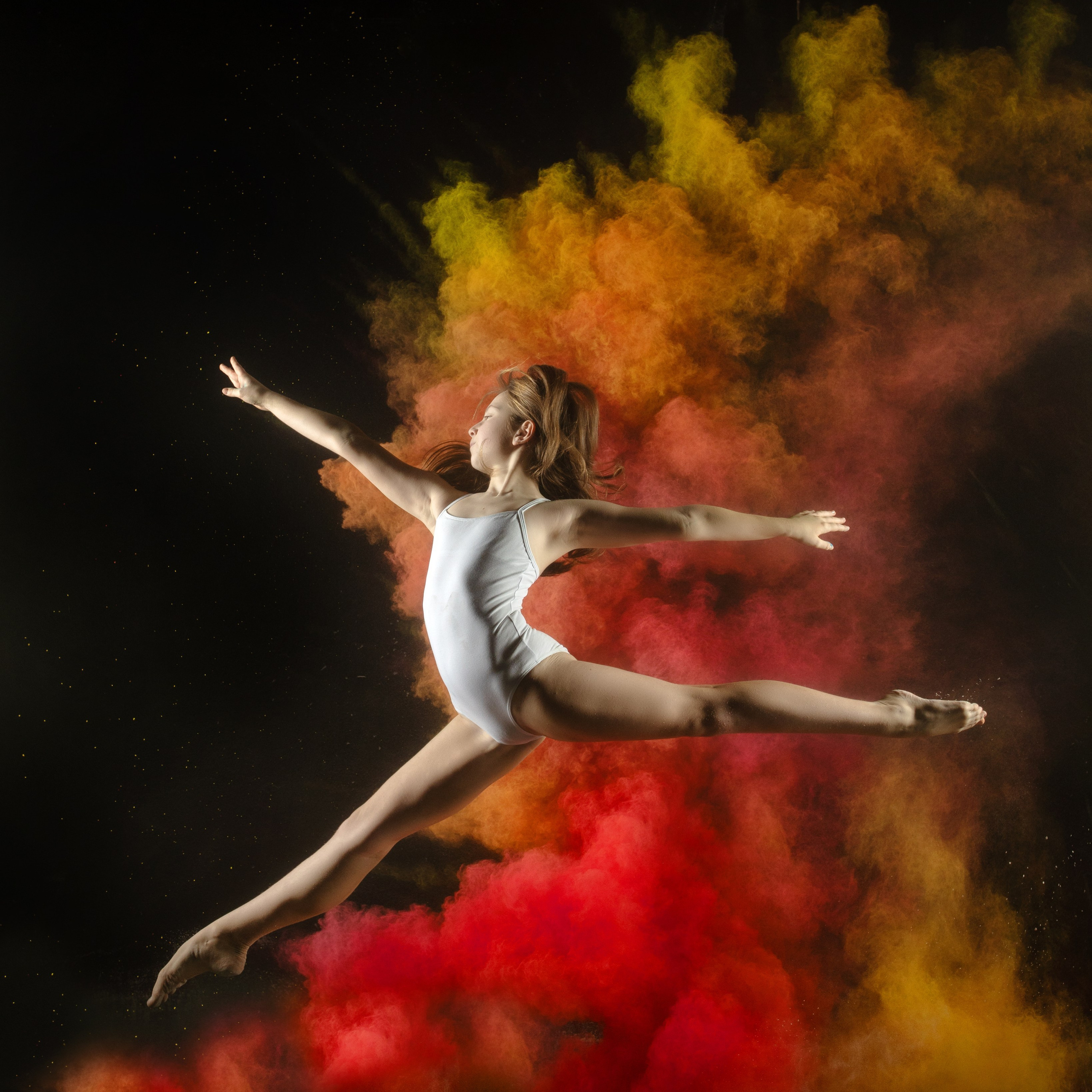 Съемка с мукой для клуба «Отрада»