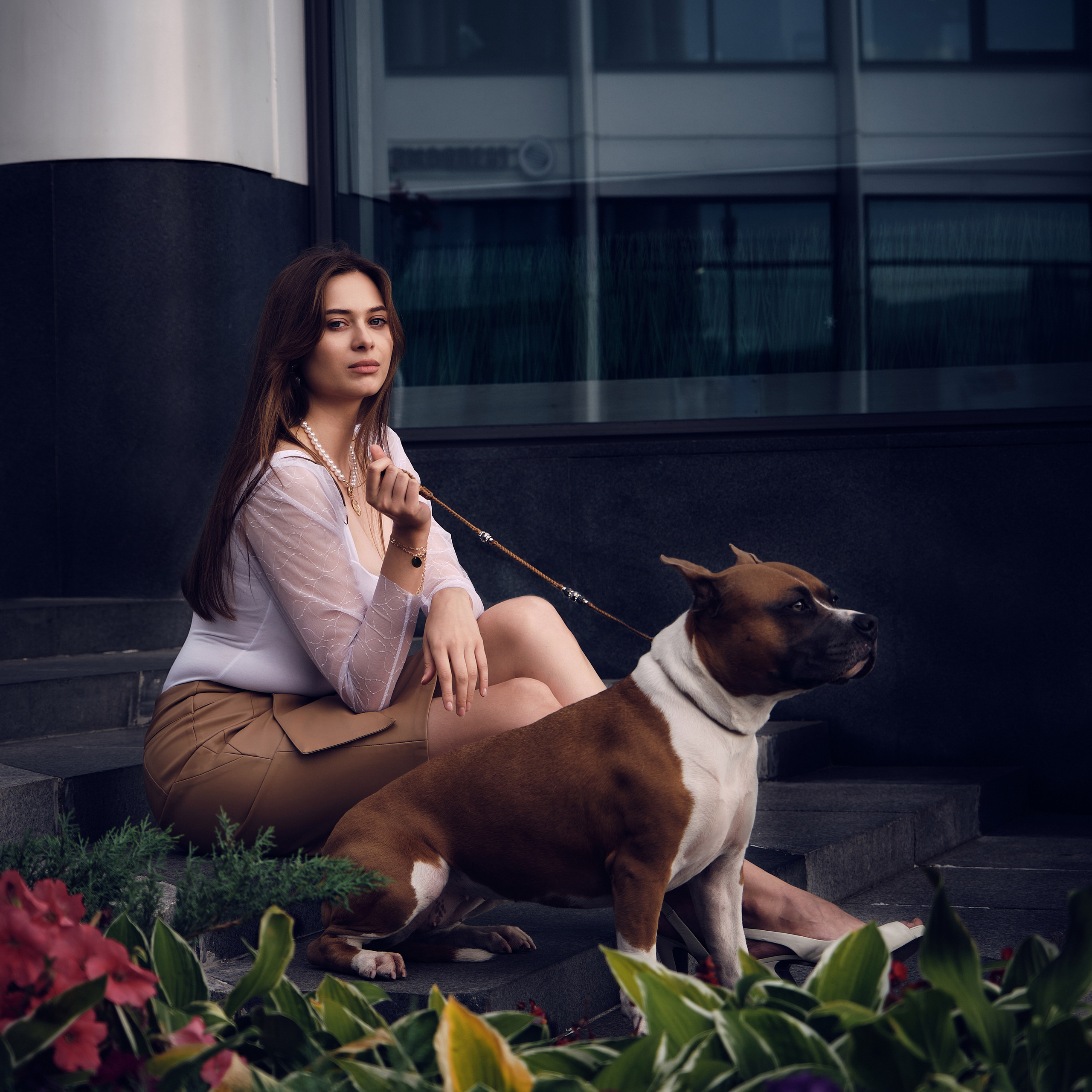 Мария. Стрит-фотосессия с собакой