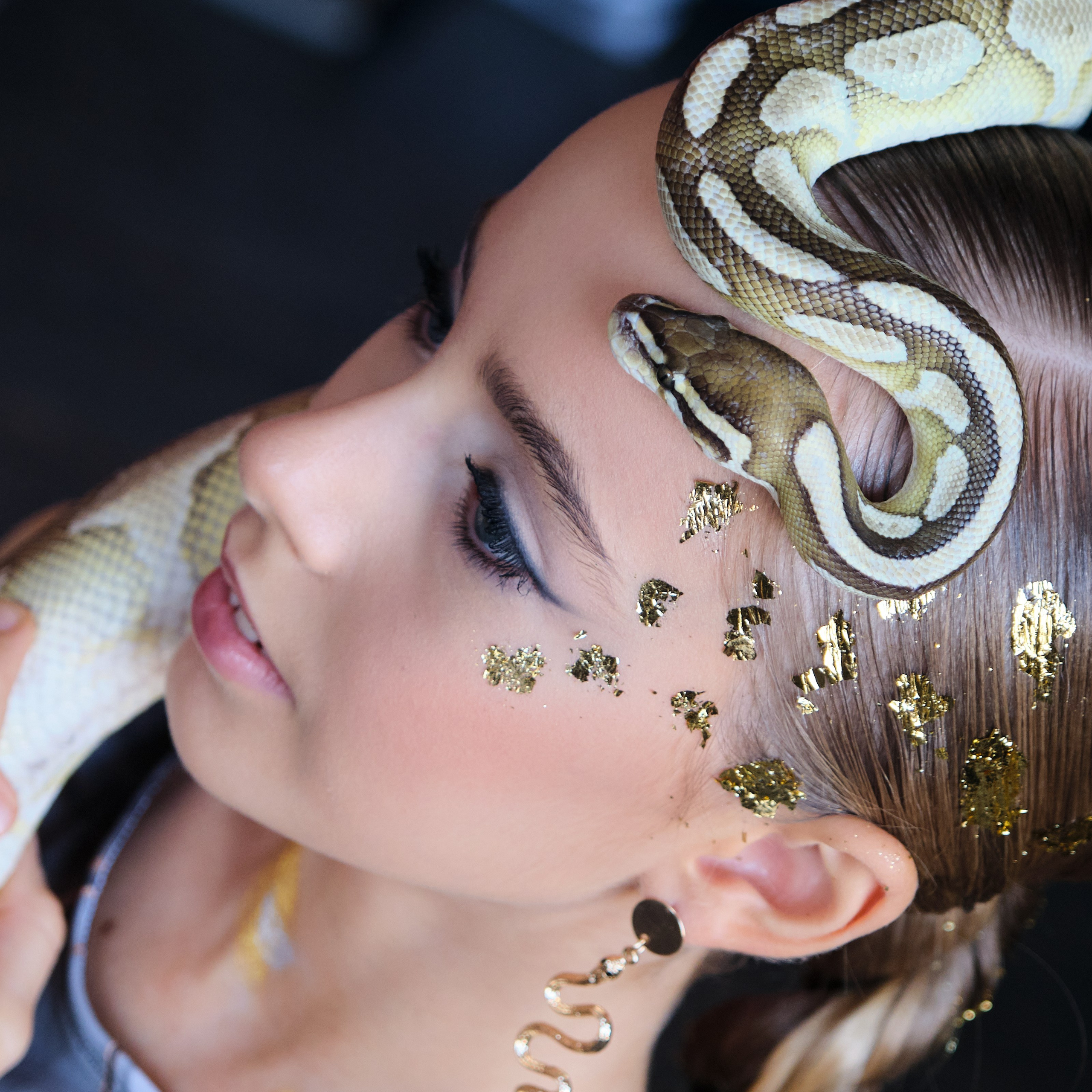 Детская фотосессия с королевским питоном