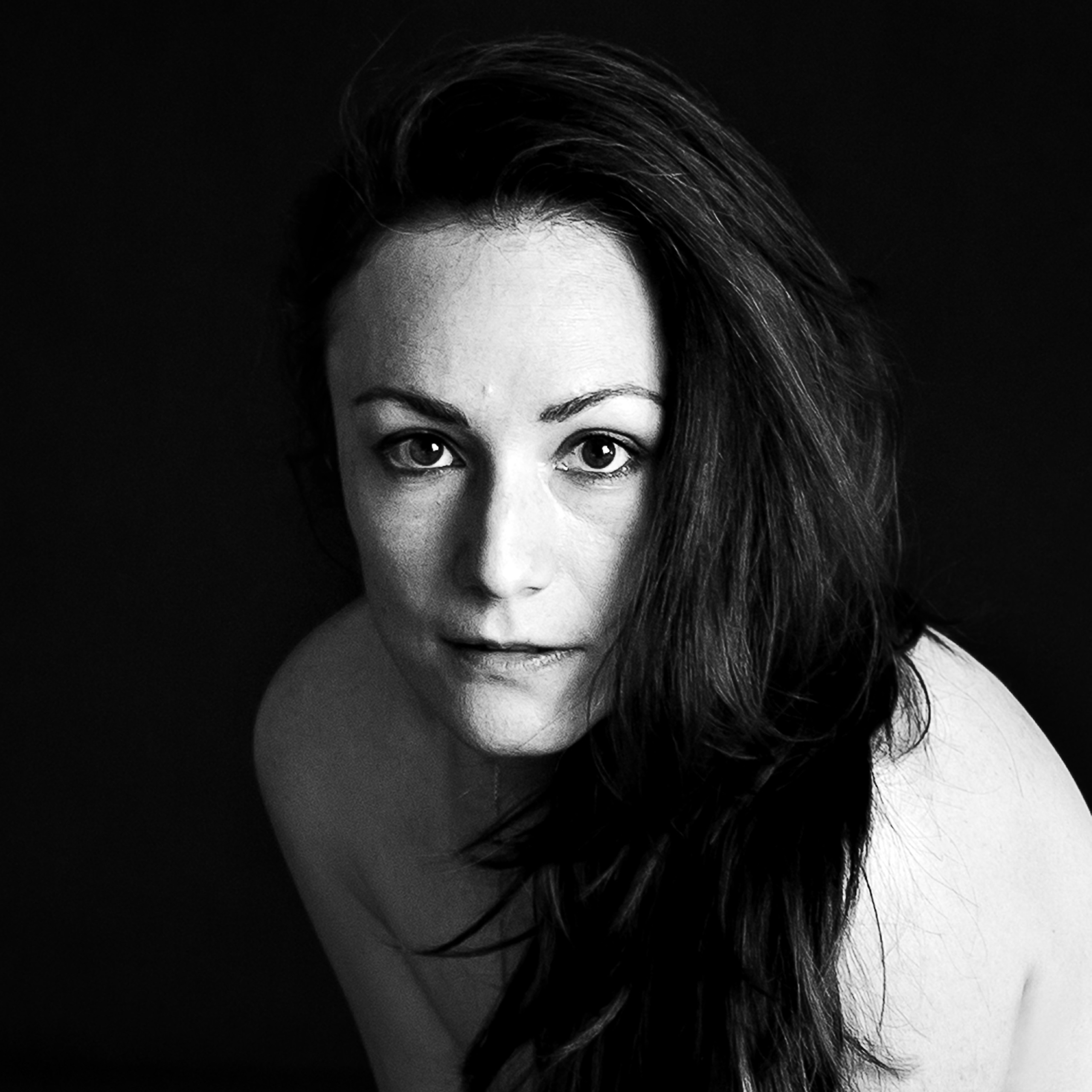 На темном (18+)