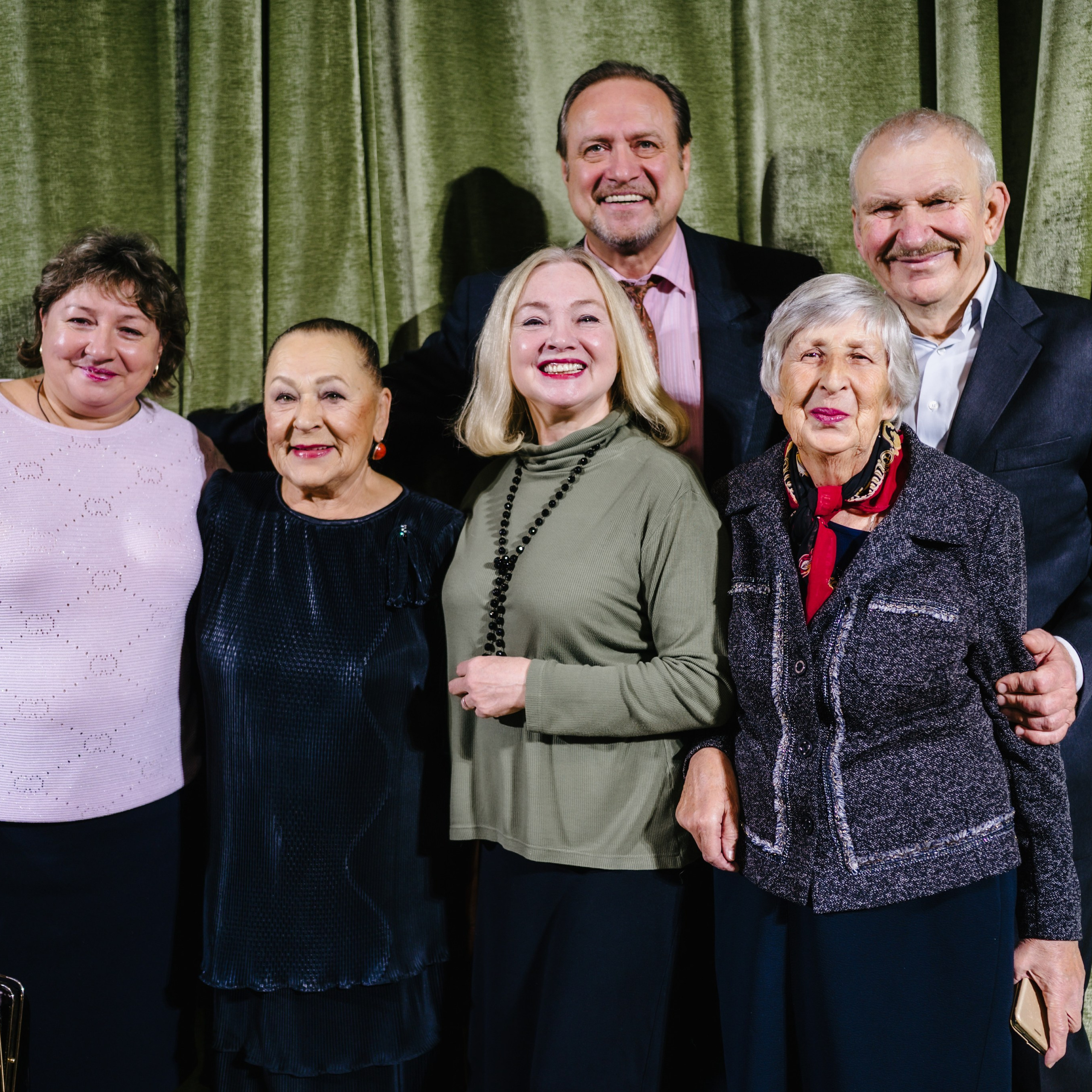 Спектакль «Незамужняя женщина»