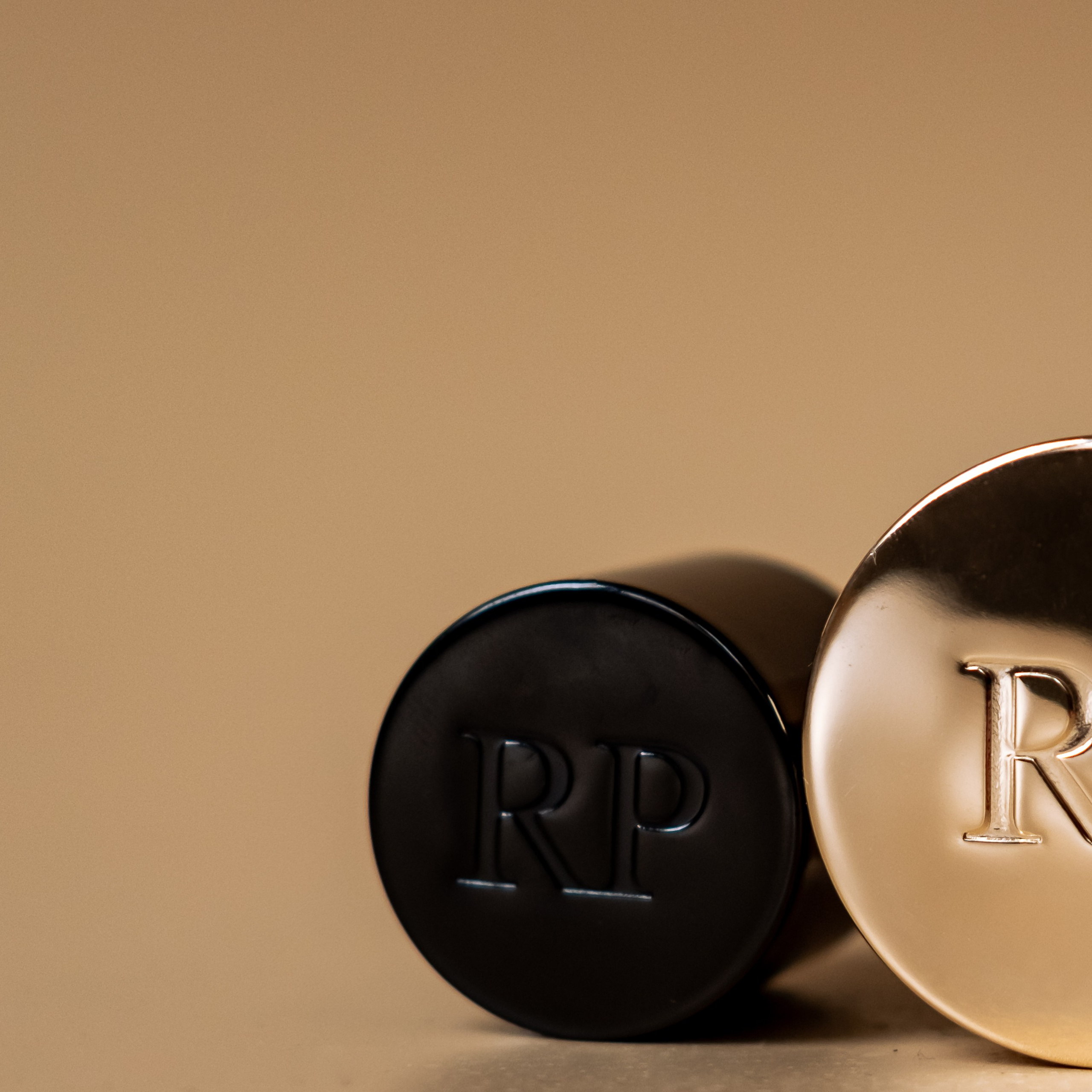 съемка для RP Paris на фоне