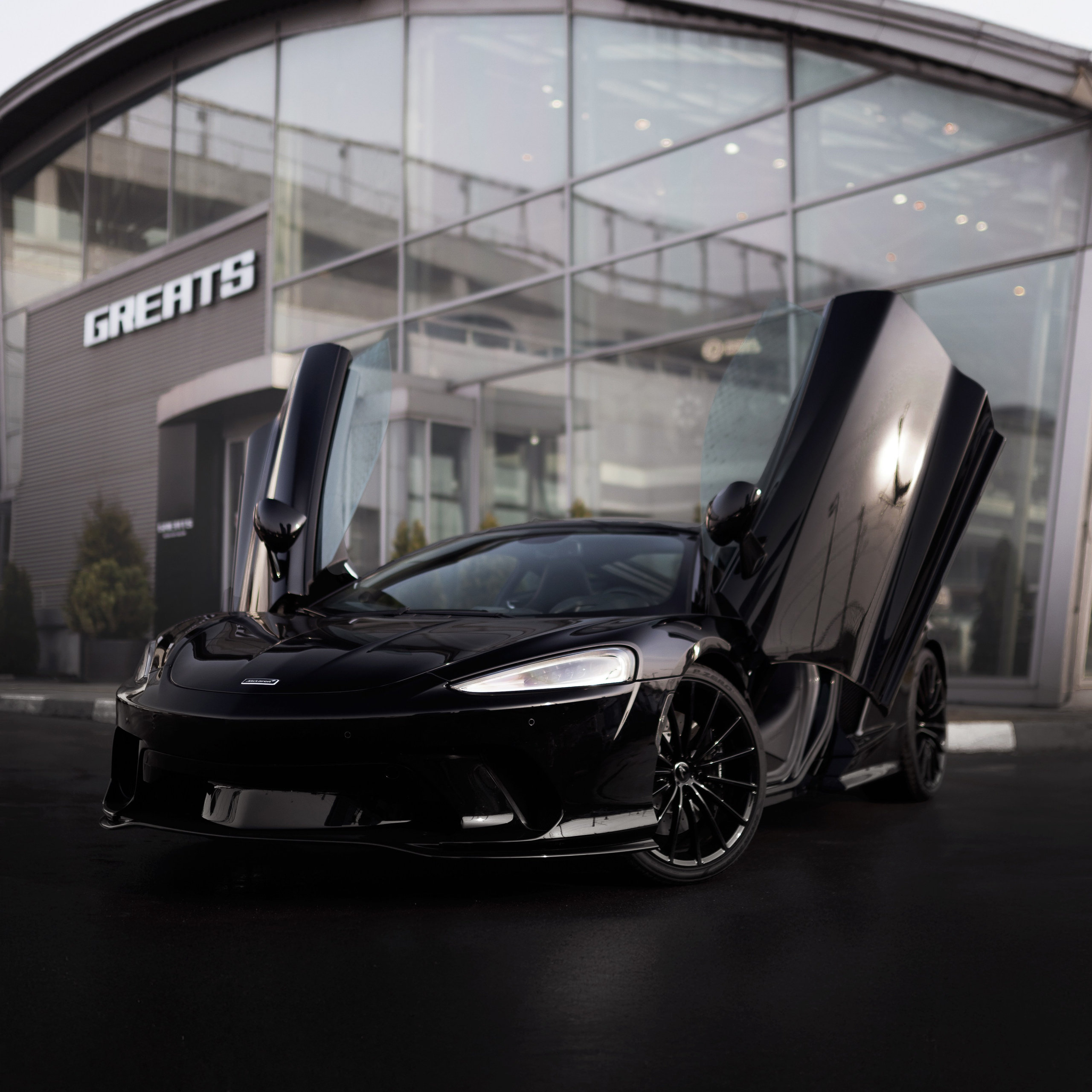 McLaren GT