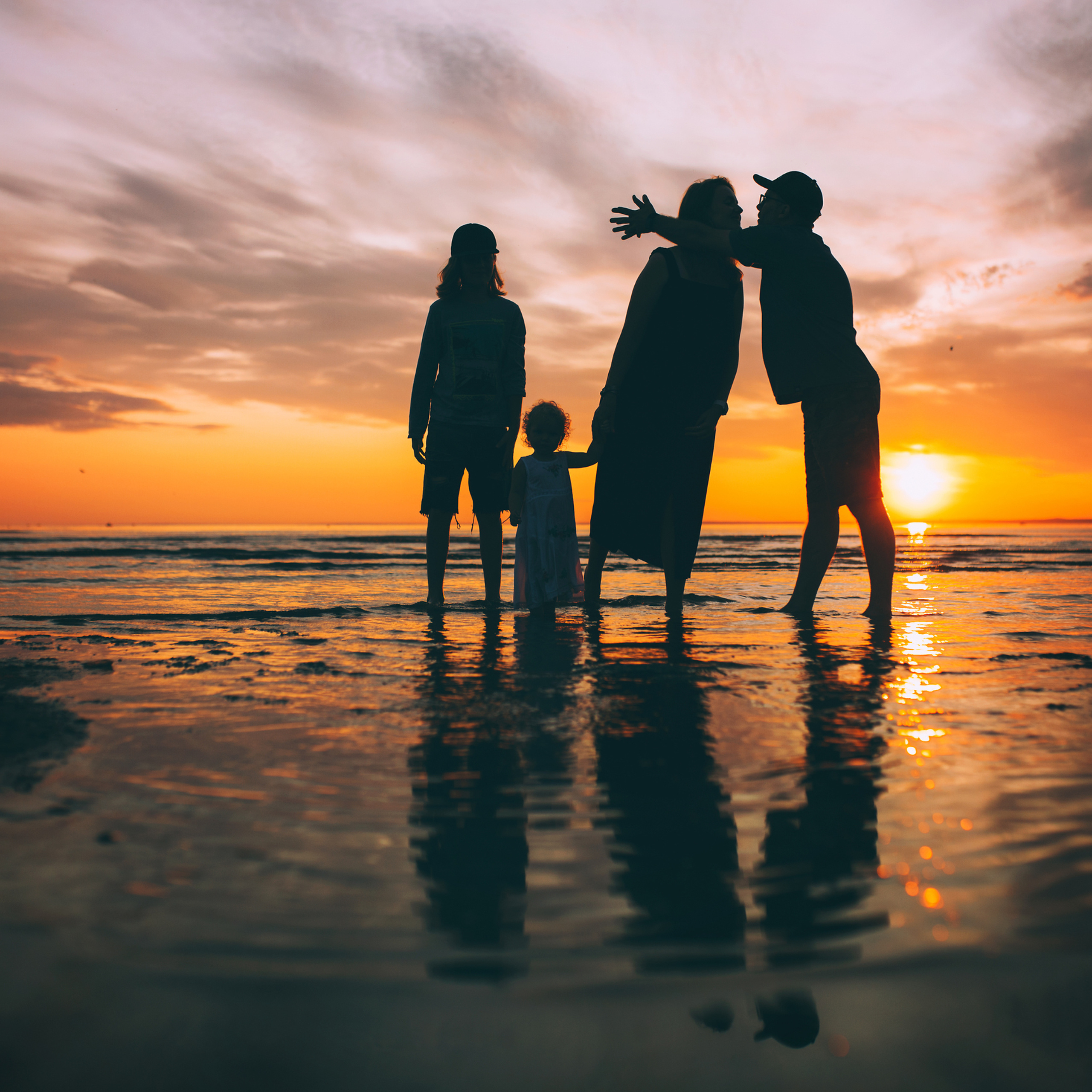 Оля Кирилл Матвей и Марта