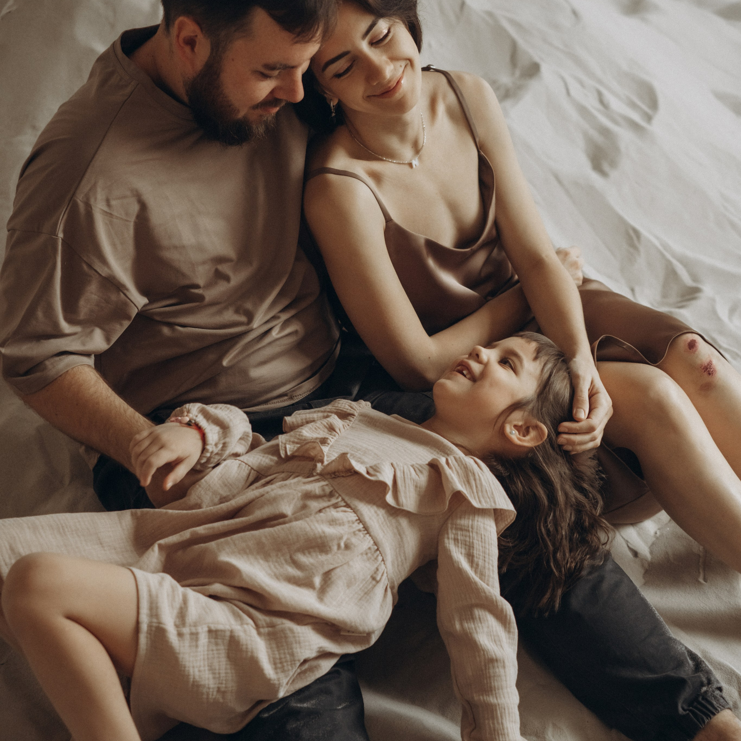 Семейная фотосессия в студии