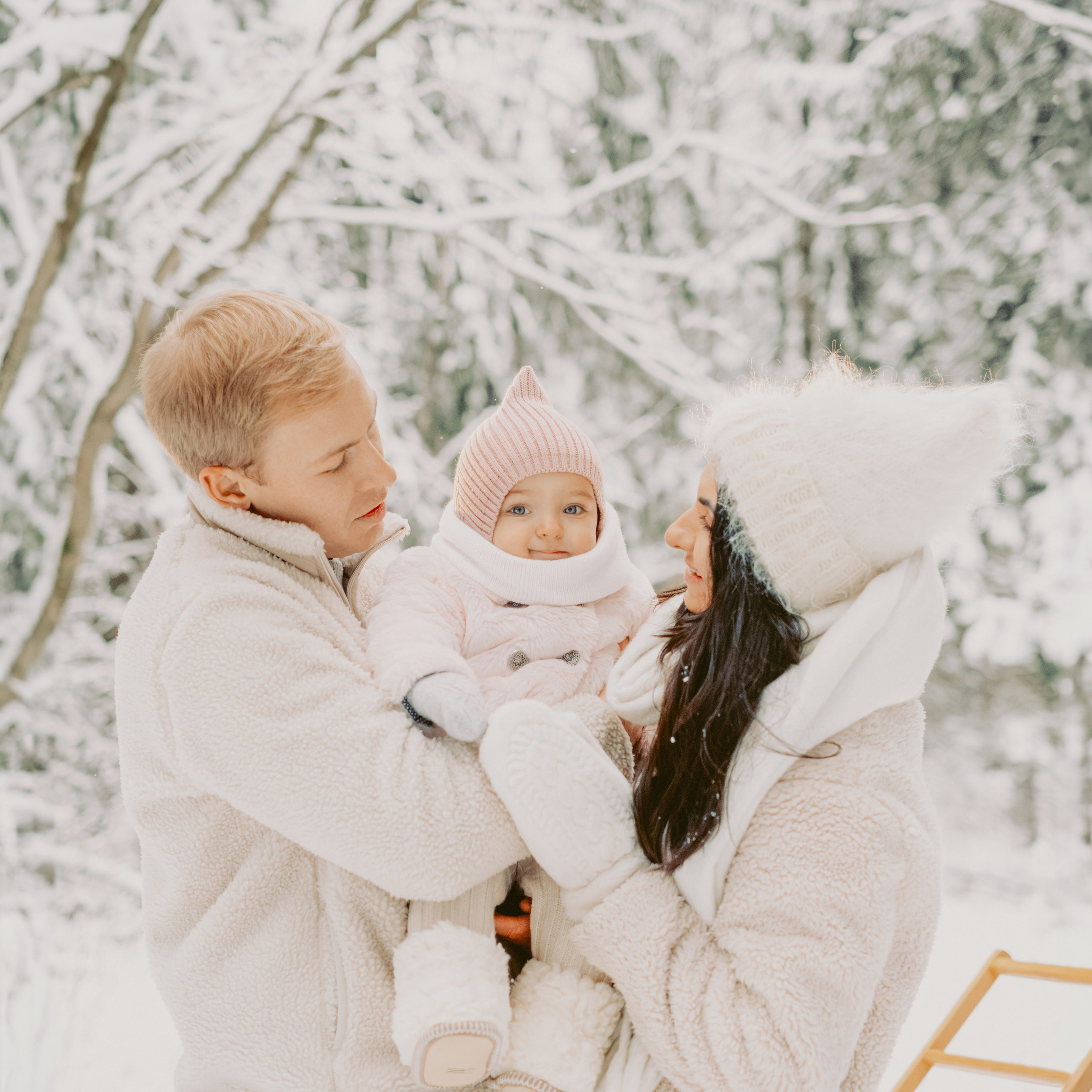 Зимняя история Яны, Леши, Мии и Фанты