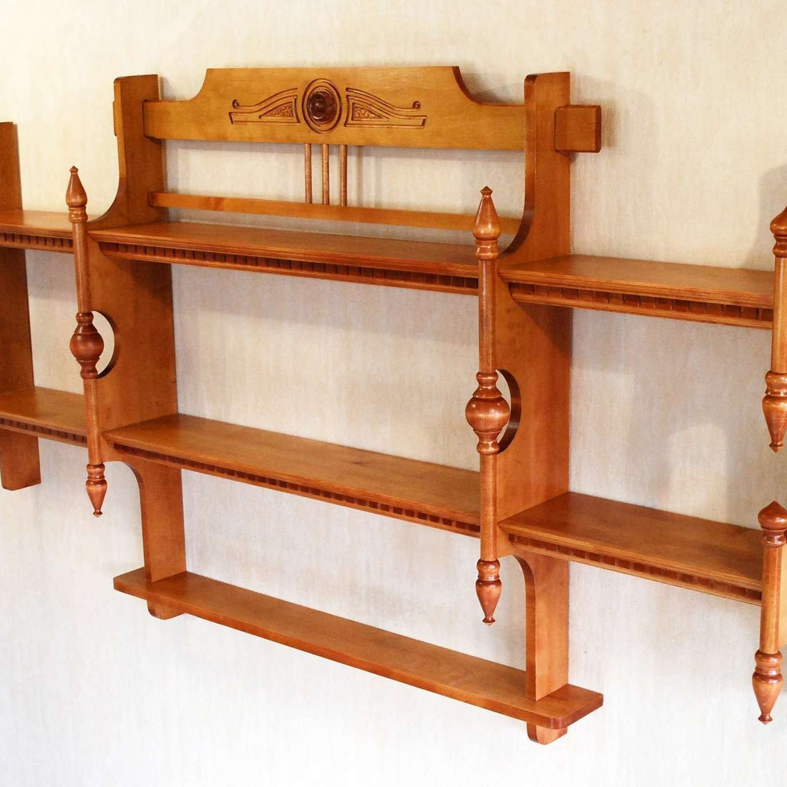 Декоративные полки. Стильная домашняя мебель