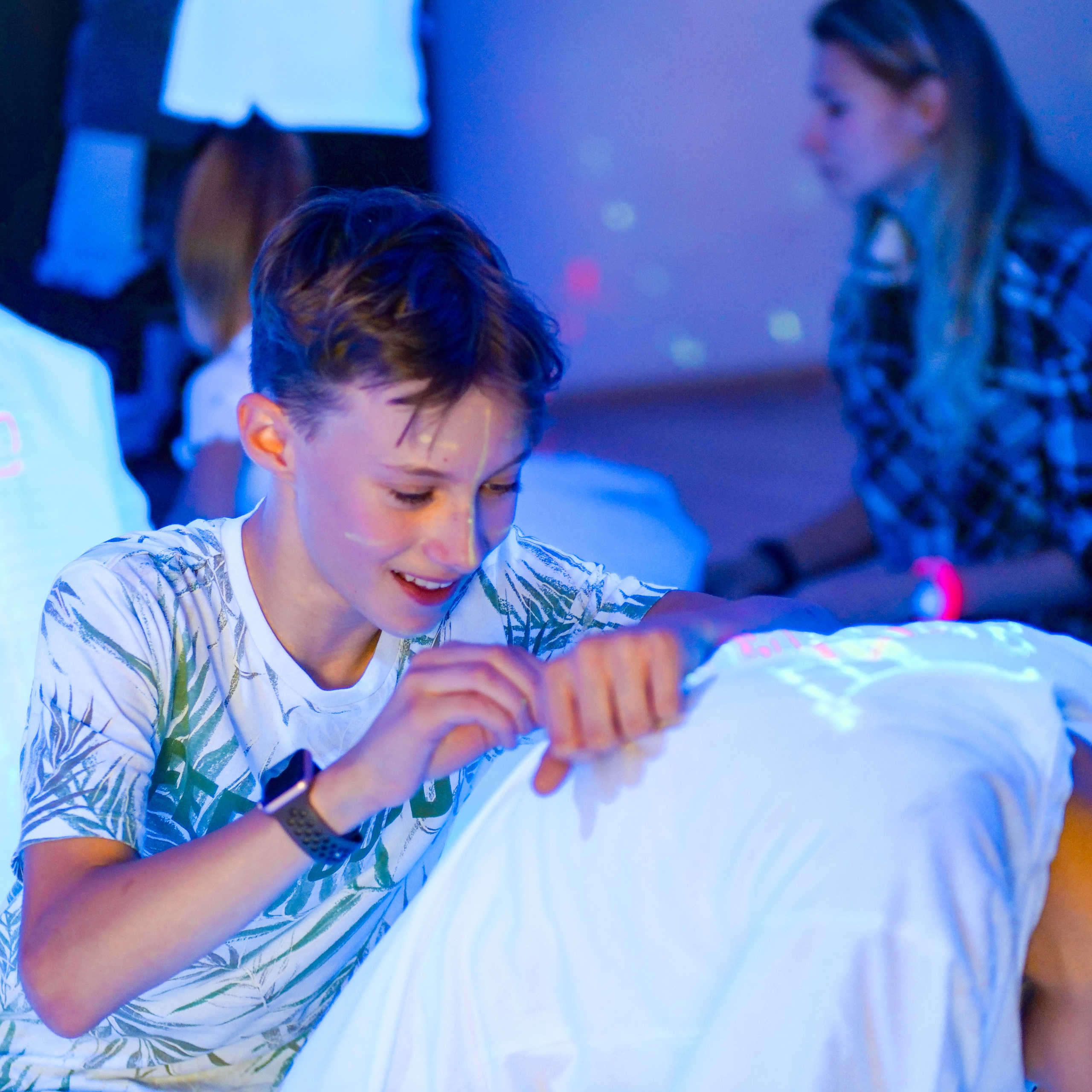 День Рождения Тимура в неоне. Фотограф в Мурманске Диана Борисова