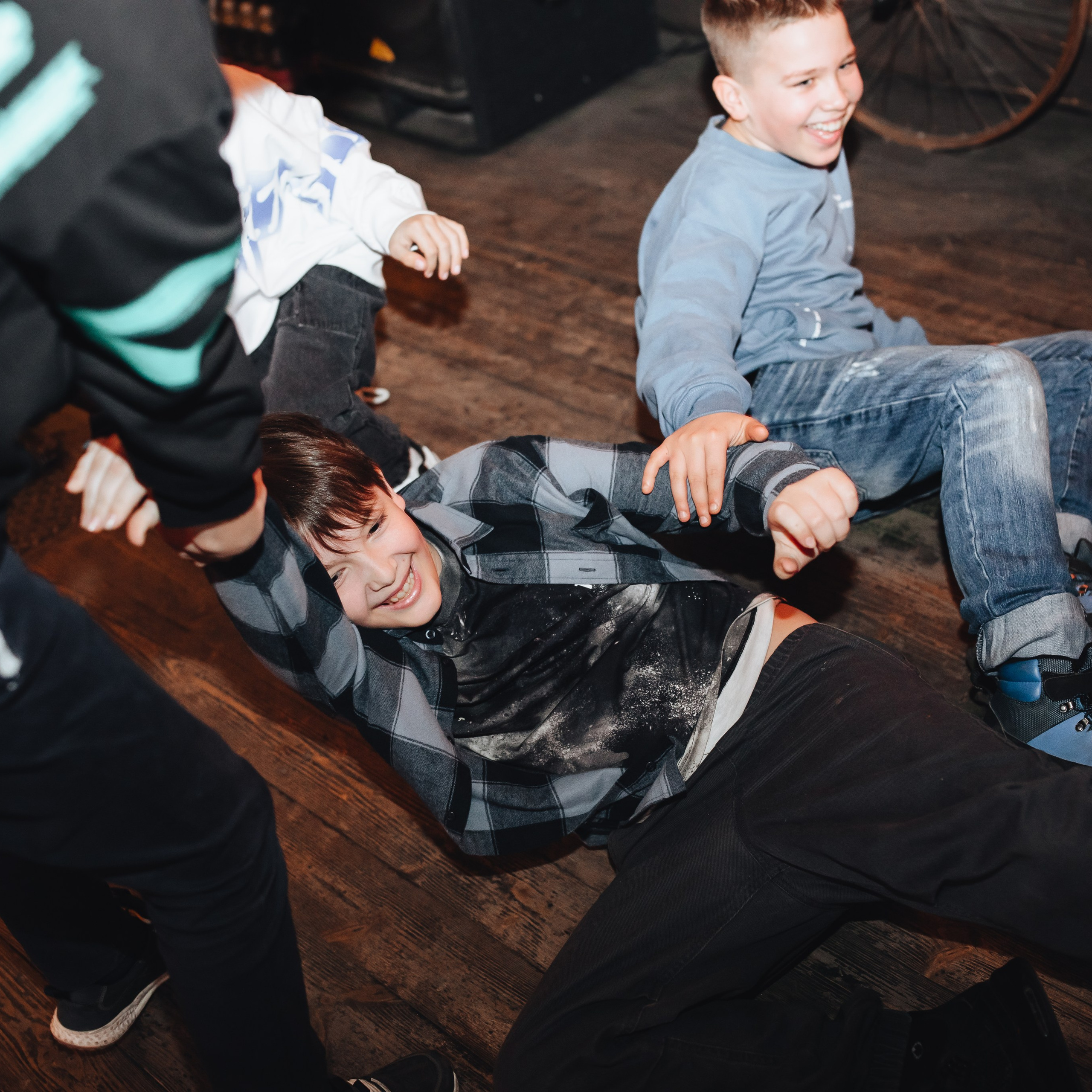 Выпускной, 4 класс. «Грабли». Фотограф в Мурманске Диана Борисова