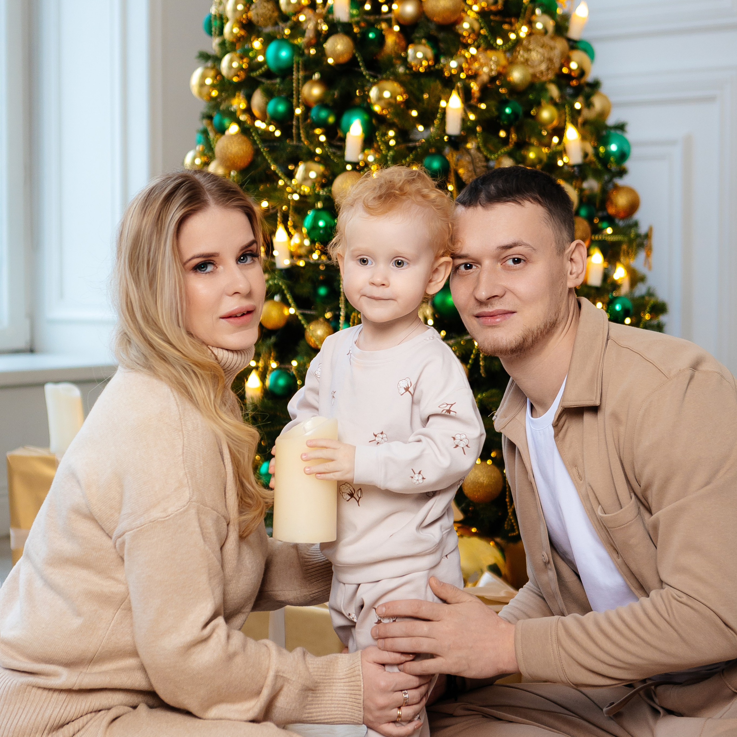 Анна с&nbsp;семьей