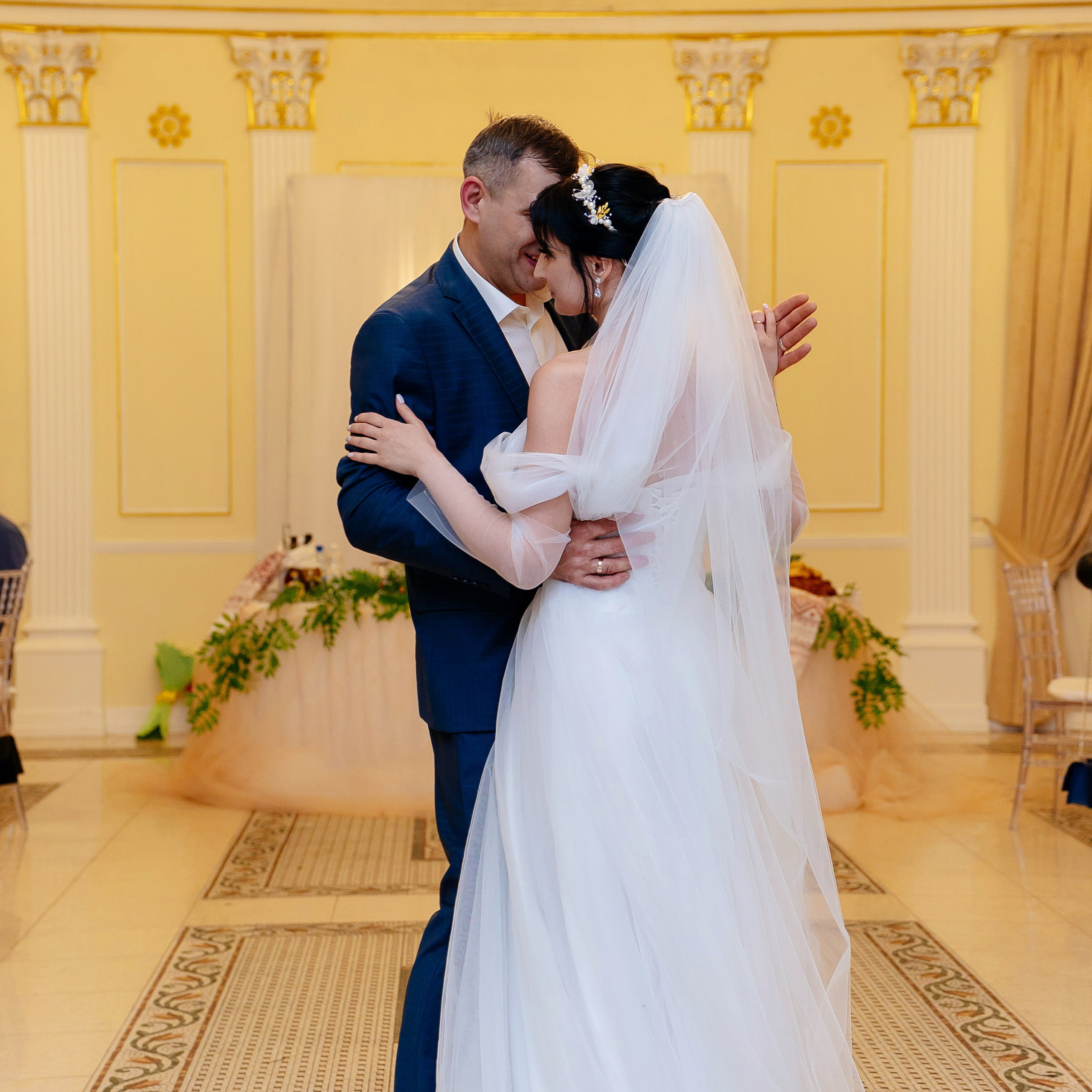 Иван и&nbsp;Елена