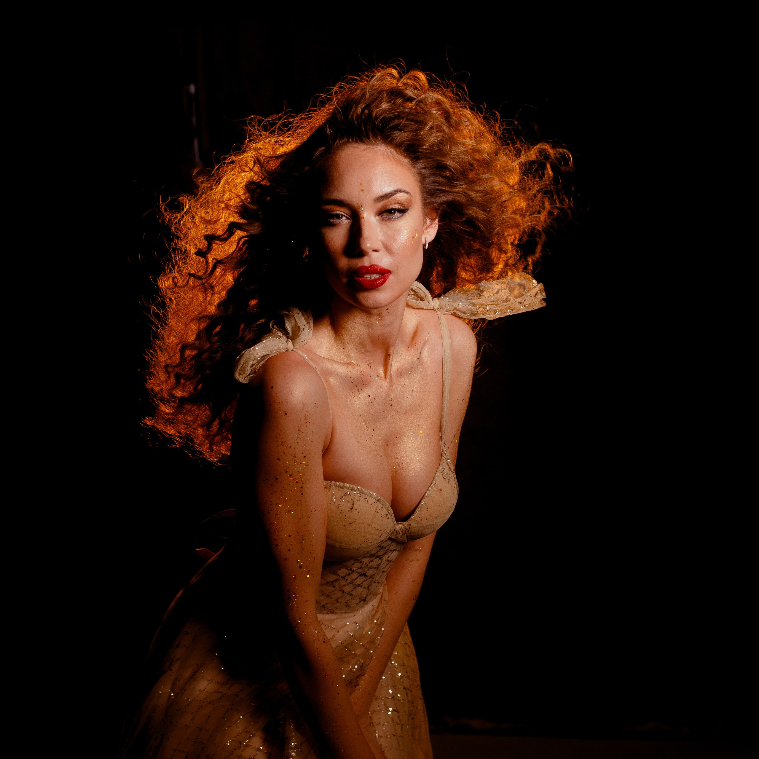 Вика золото