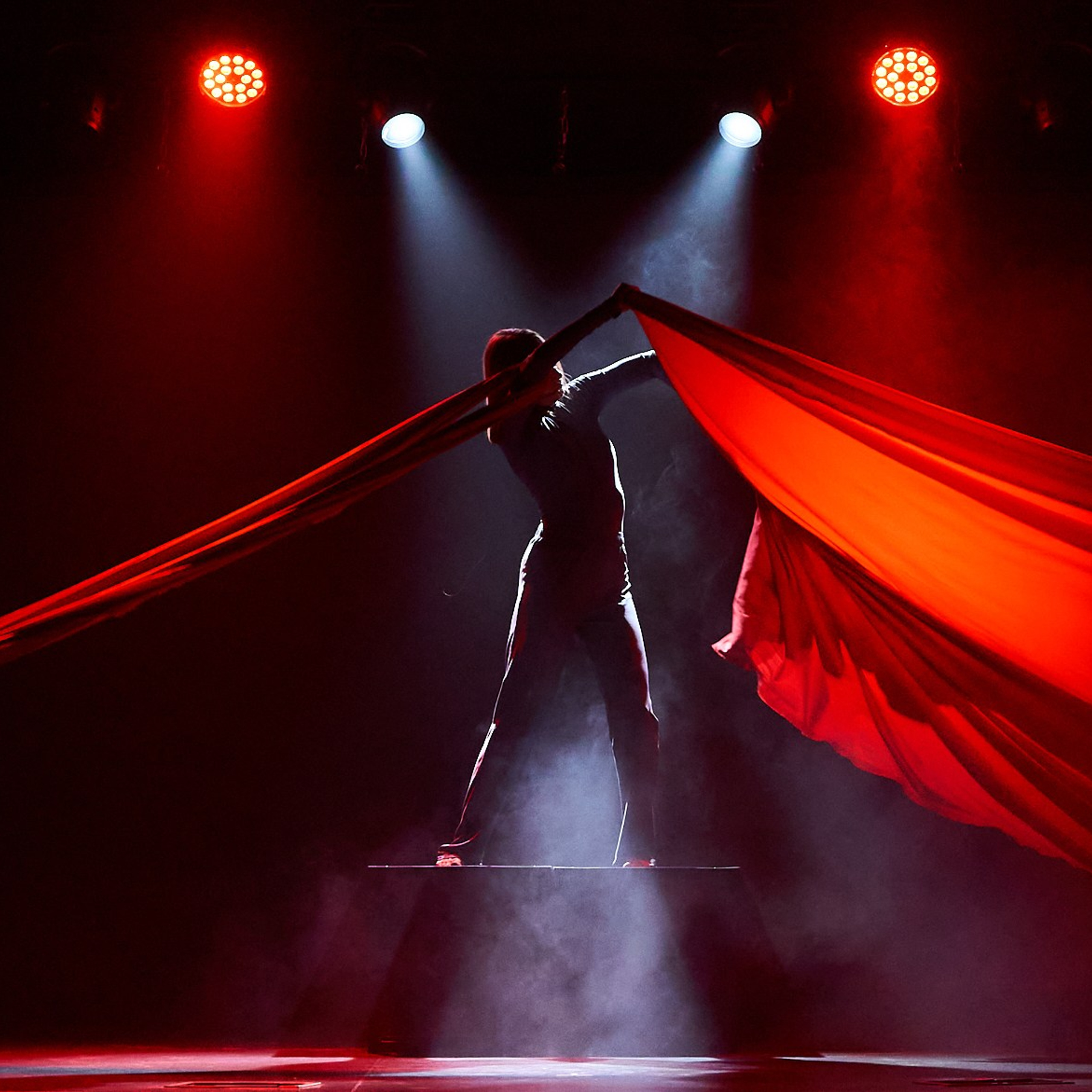 Спектакль «Да» МТБЦ Пилот. Александр Сазонов Красноярск