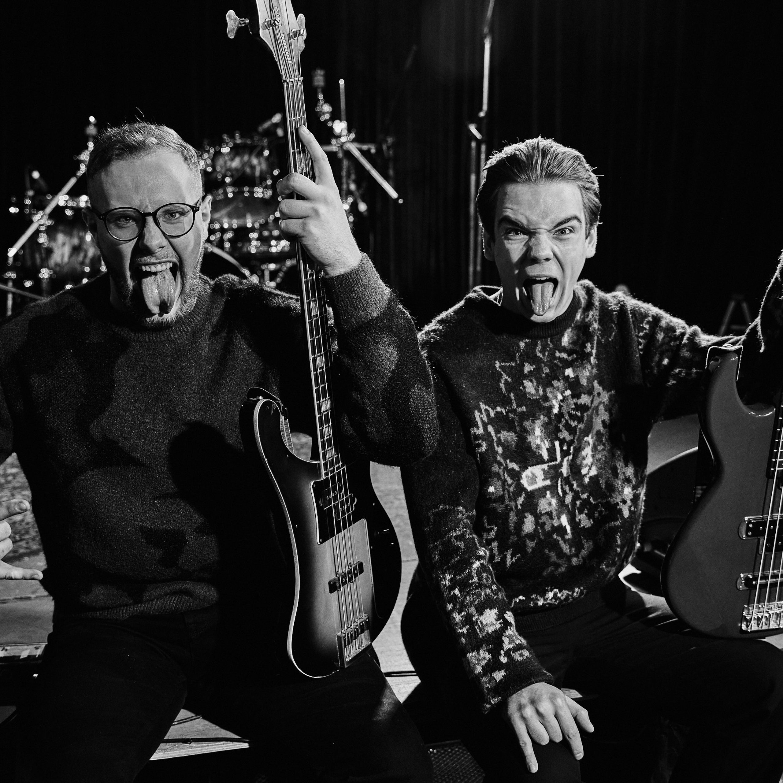 Кто включил музыку?. Александр Сазонов Красноярск