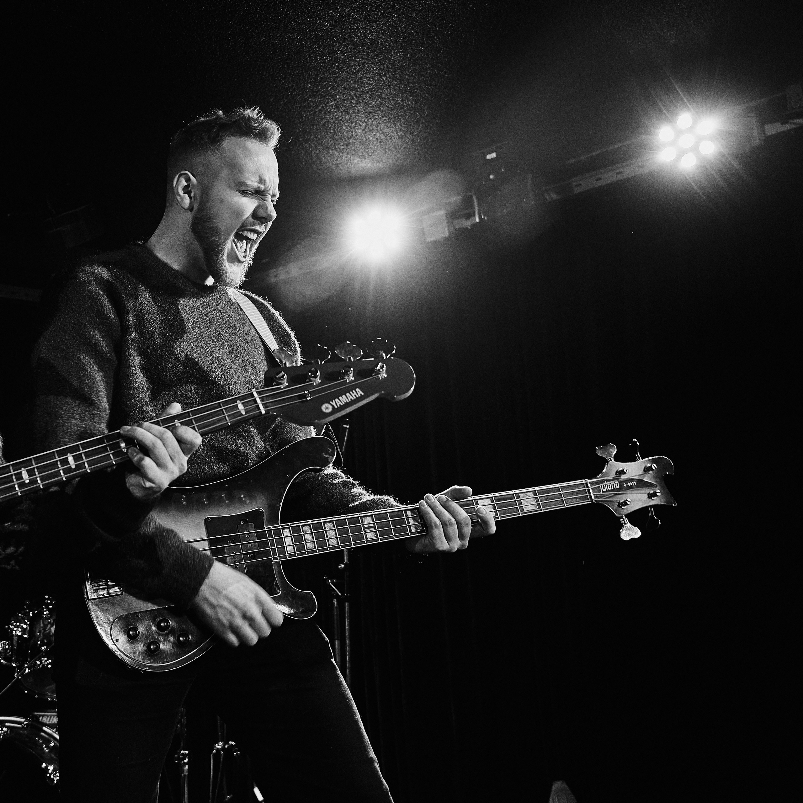 Кто включил музыку?. Александр Сазонов Красноярск