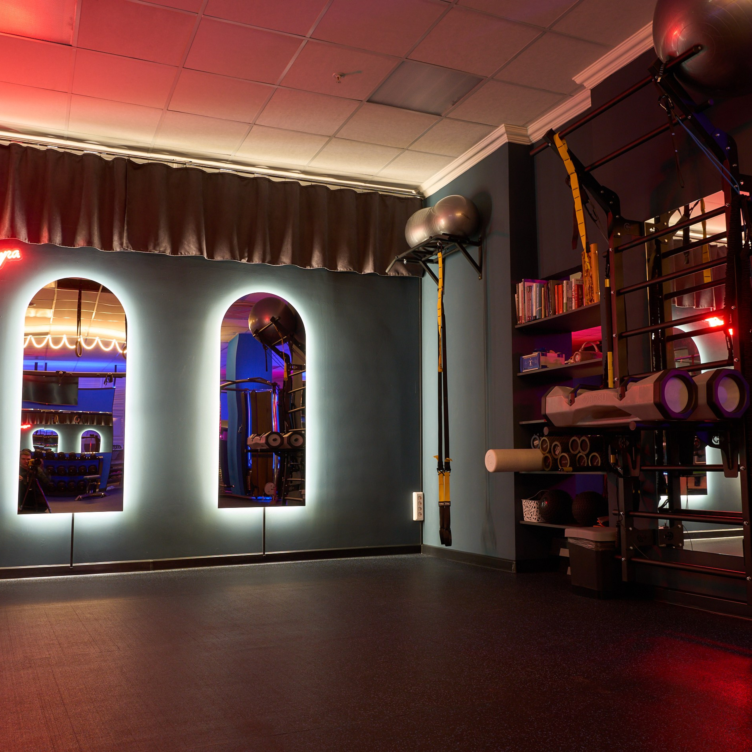 Студия персонального фитнеса «Физкультура». Александр Сазонов Красноярск