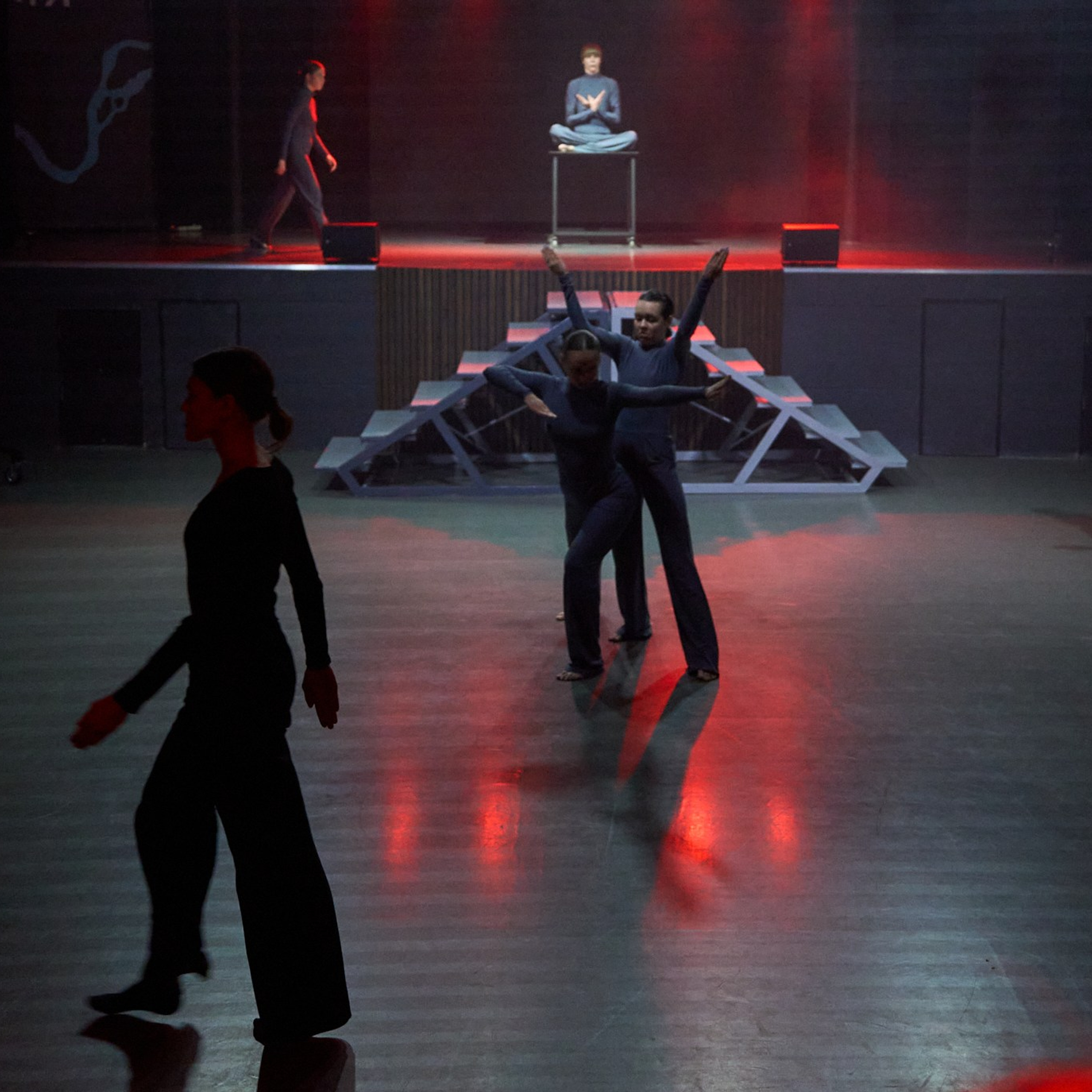 Спектакль «Да» МТБЦ Пилот. Александр Сазонов Красноярск