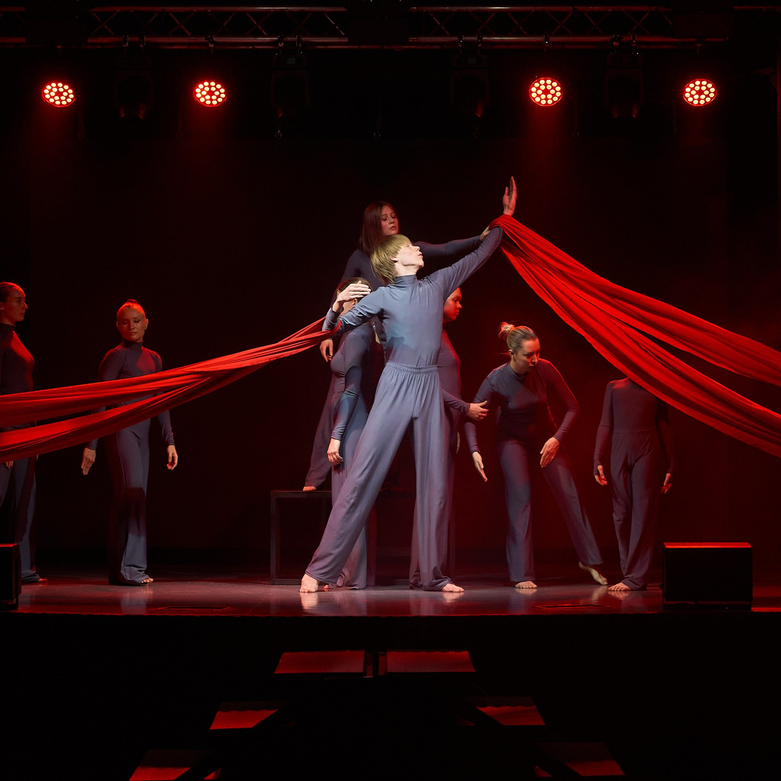 Спектакль «Да» МТБЦ Пилот. Александр Сазонов Красноярск