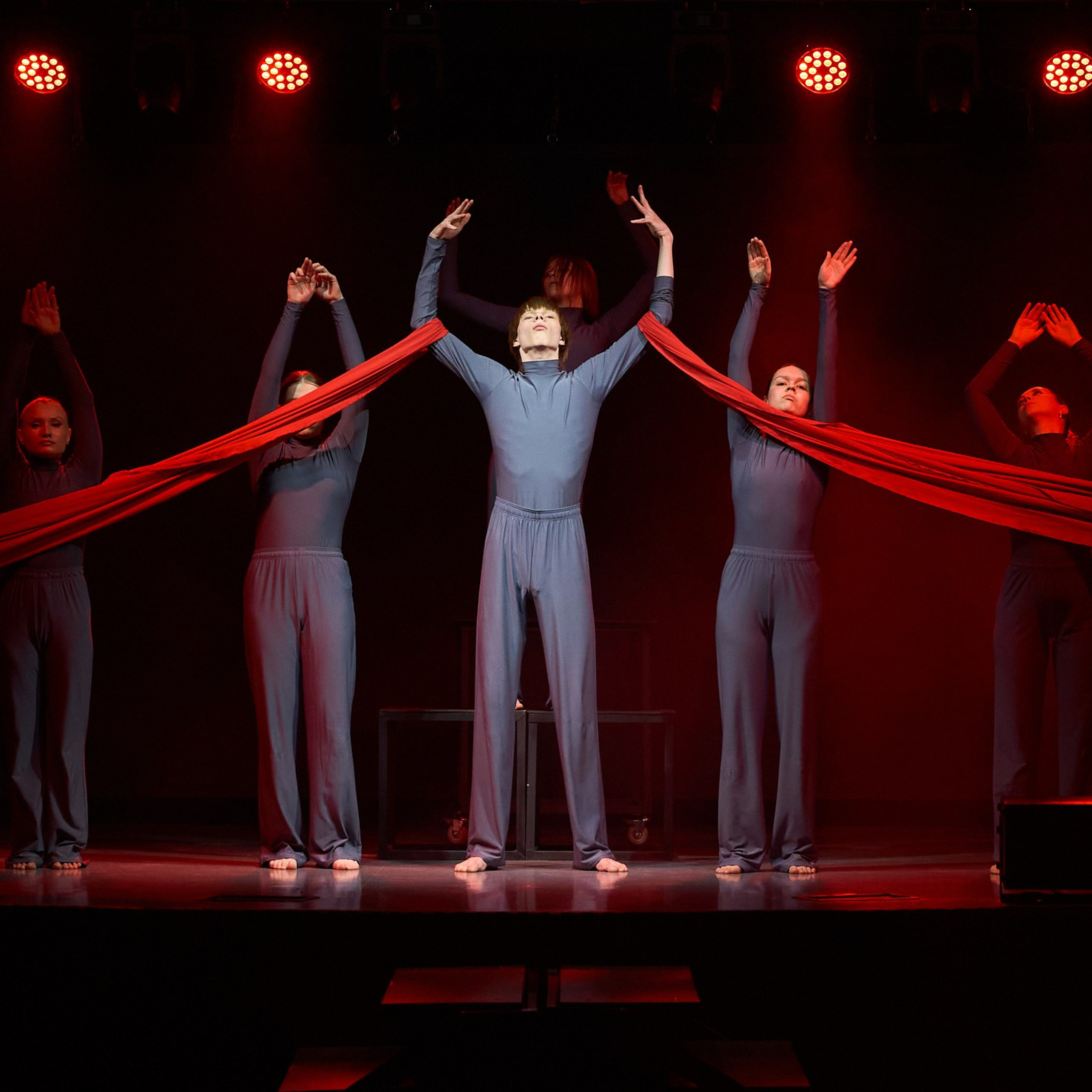 Спектакль «Да» МТБЦ Пилот. Александр Сазонов Красноярск