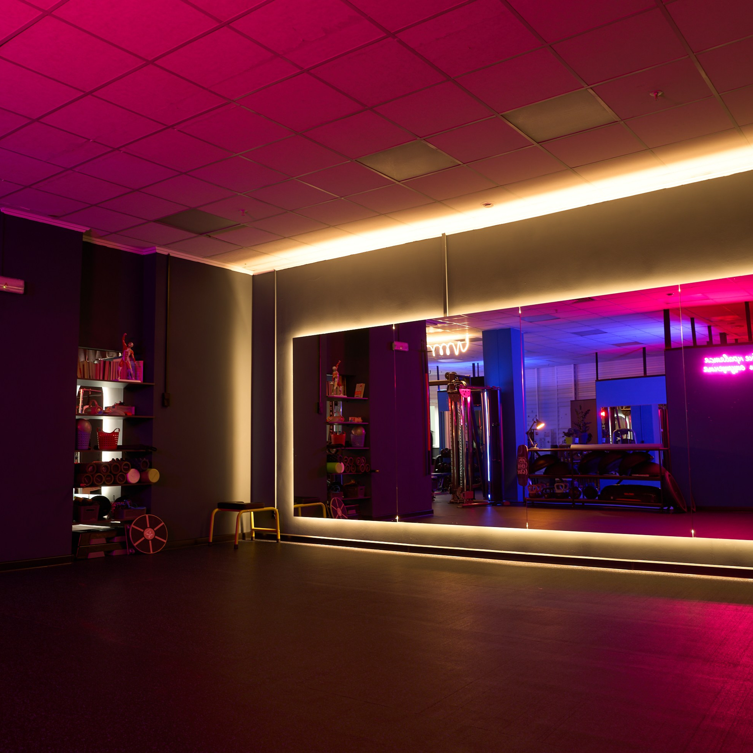 Студия персонального фитнеса «Физкультура». Александр Сазонов Красноярск