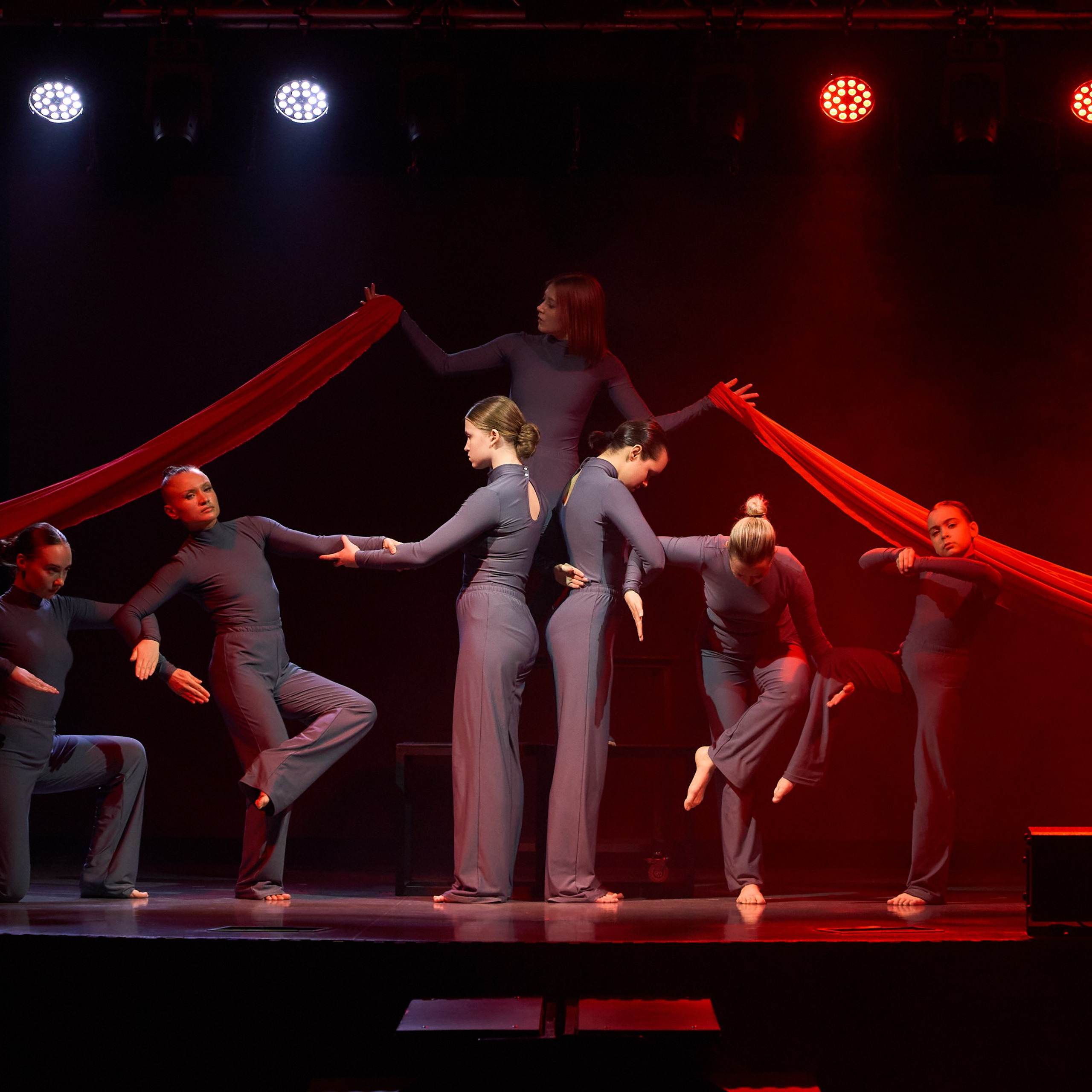 Спектакль «Да» МТБЦ Пилот. Александр Сазонов Красноярск