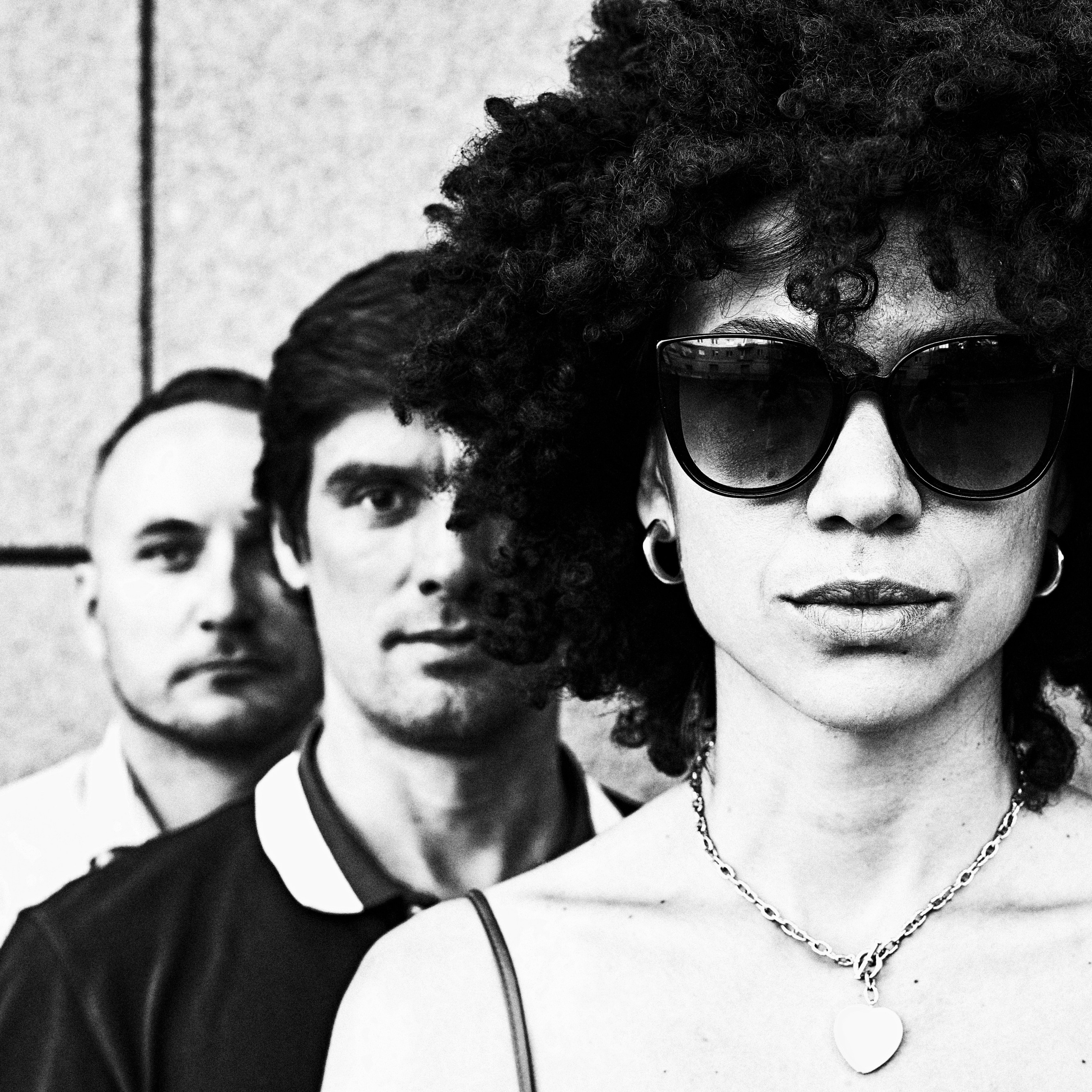 Группа Летящие Рыбы