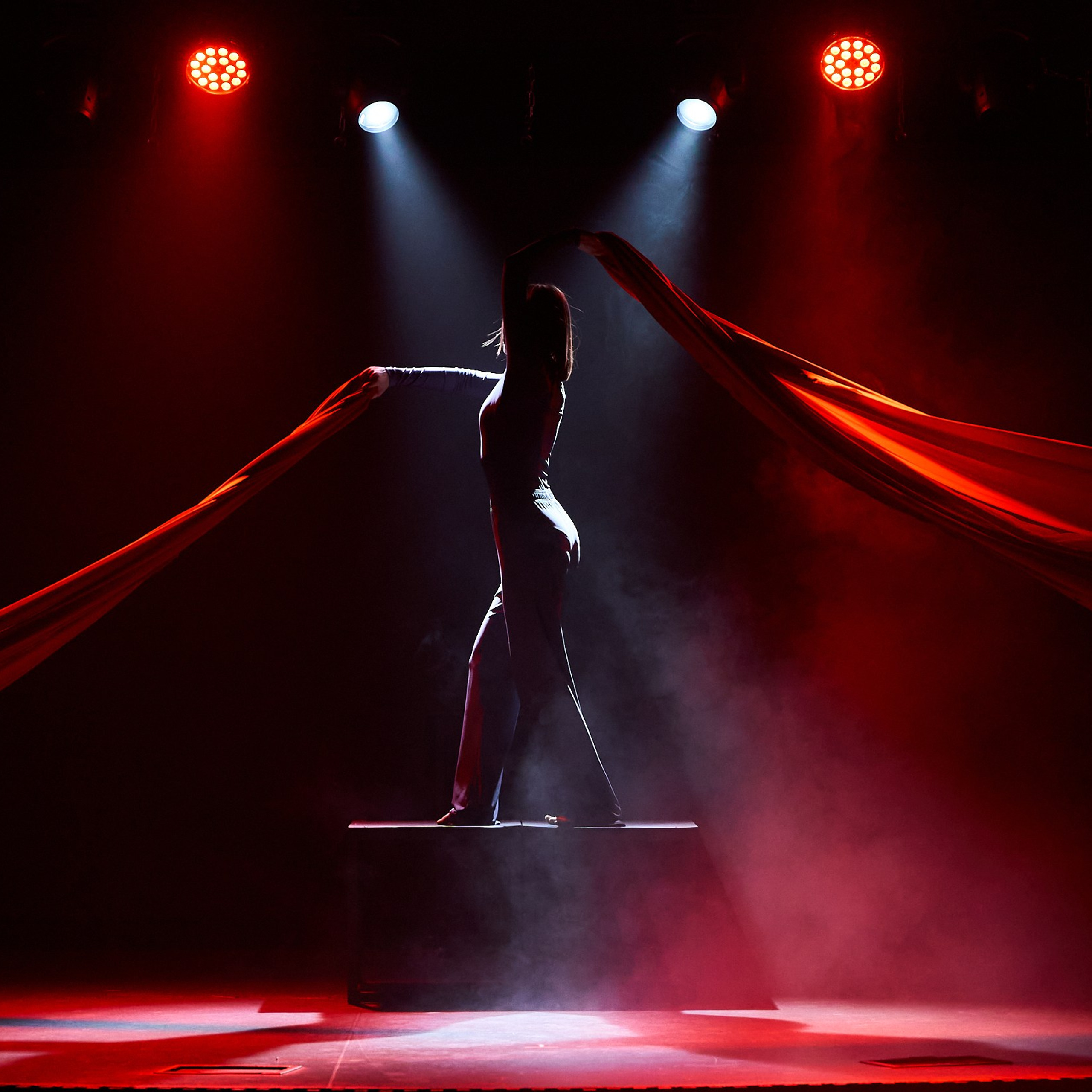 Спектакль «Да» МТБЦ Пилот. Александр Сазонов Красноярск