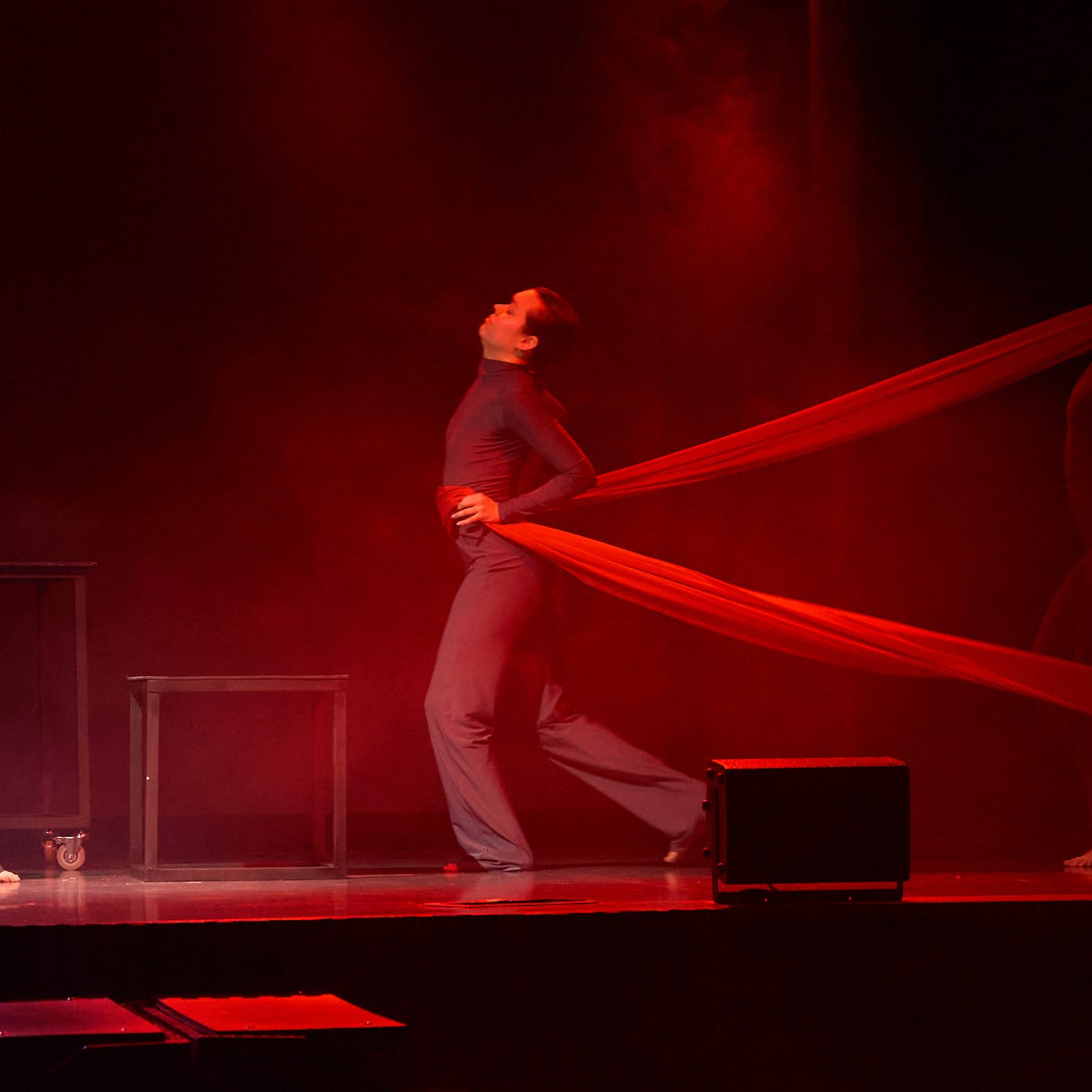 Спектакль «Да» МТБЦ Пилот. Александр Сазонов Красноярск