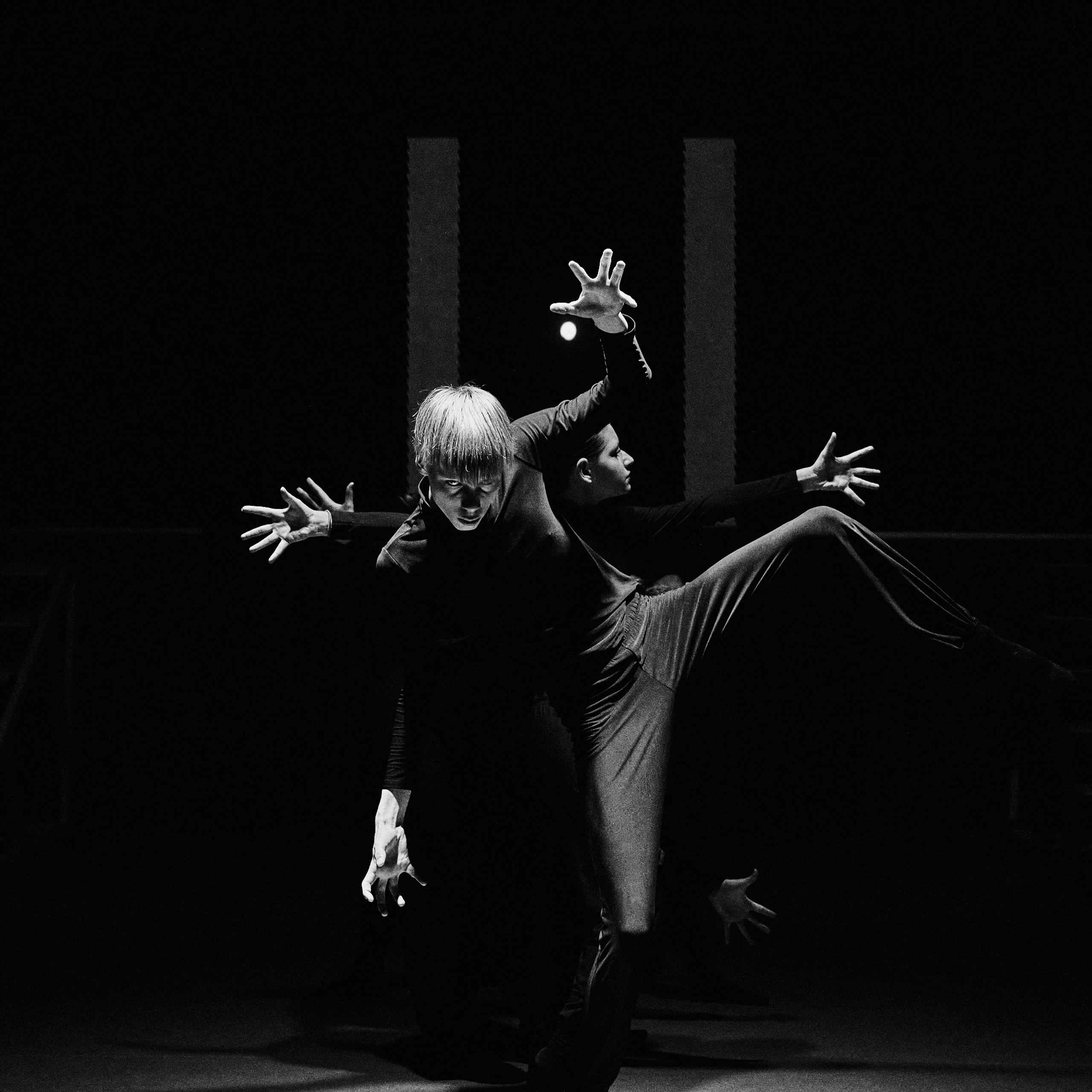 Музыкальный-пластический спектакль «Петроглиф». Александр Сазонов Красноярск