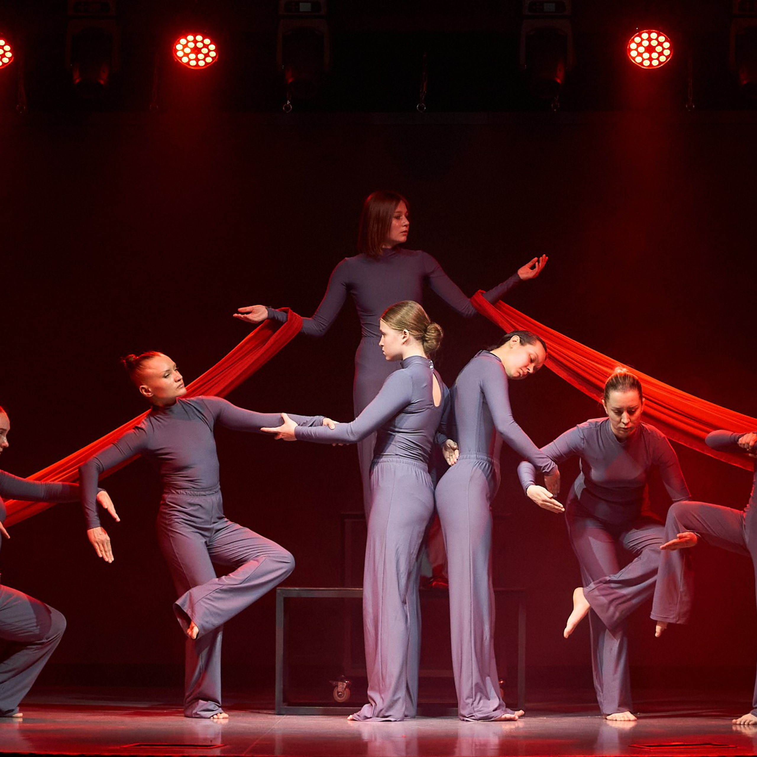 Спектакль «Да» МТБЦ Пилот. Александр Сазонов Красноярск