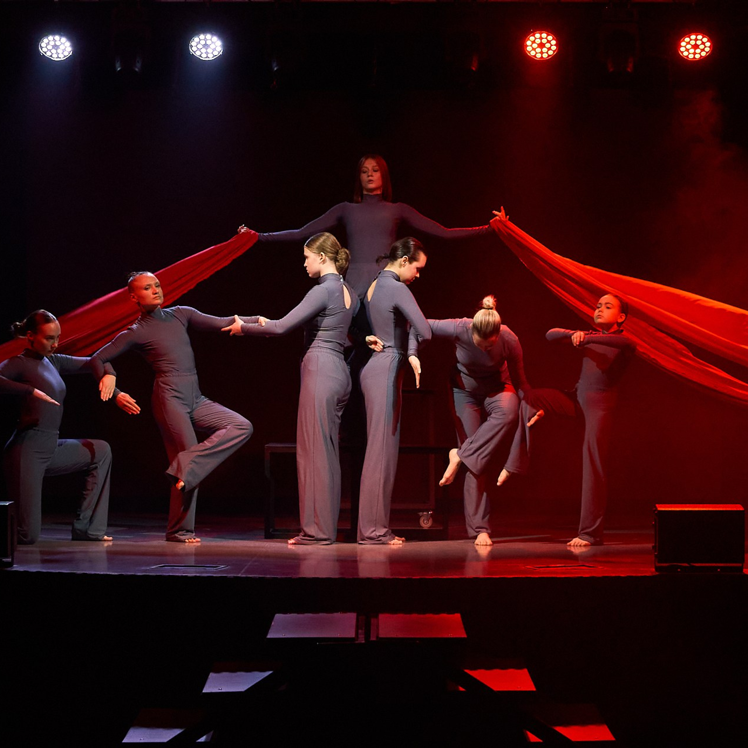 Спектакль «Да» МТБЦ Пилот. Александр Сазонов Красноярск