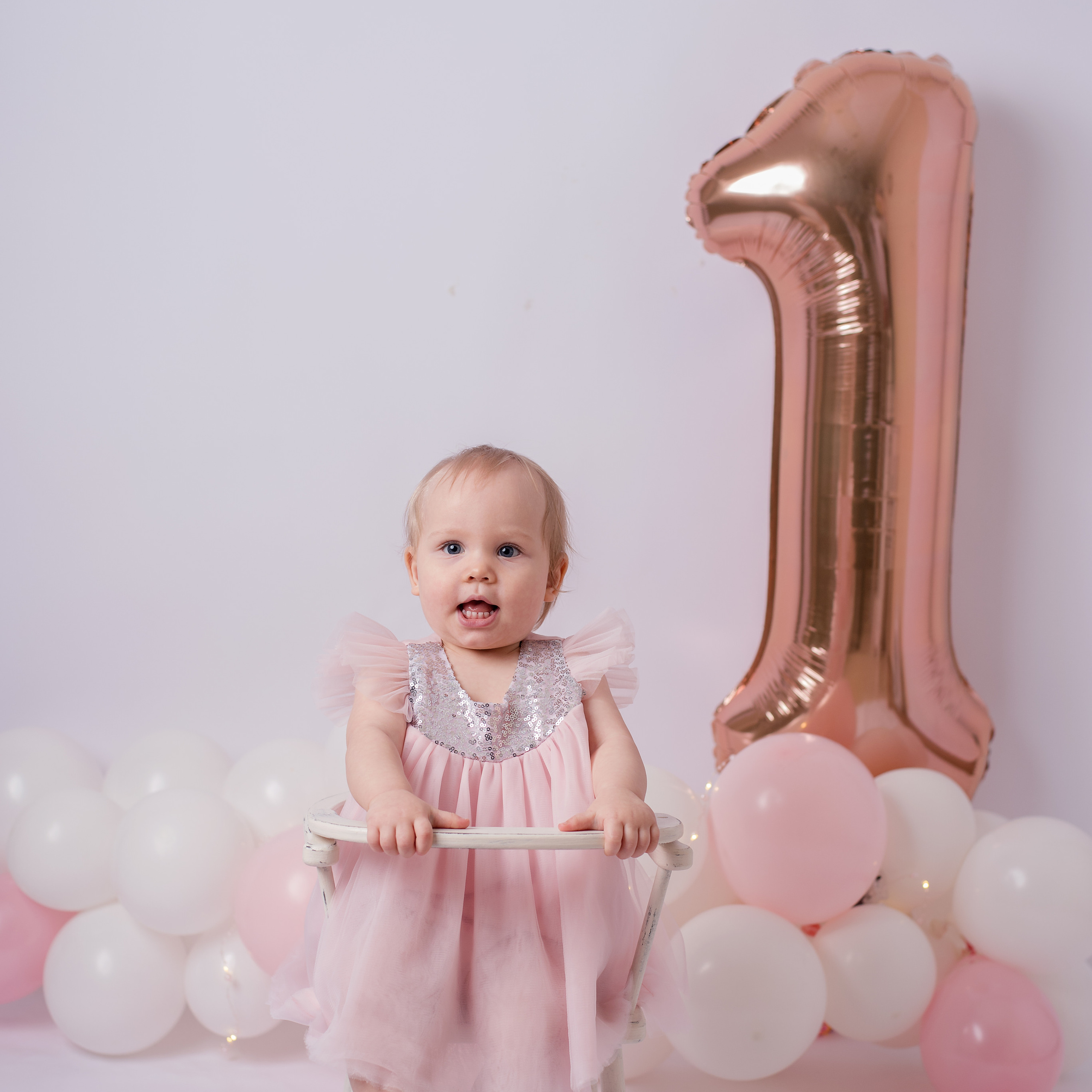 Ульяна 1 годик (серия в цв.коррекции)